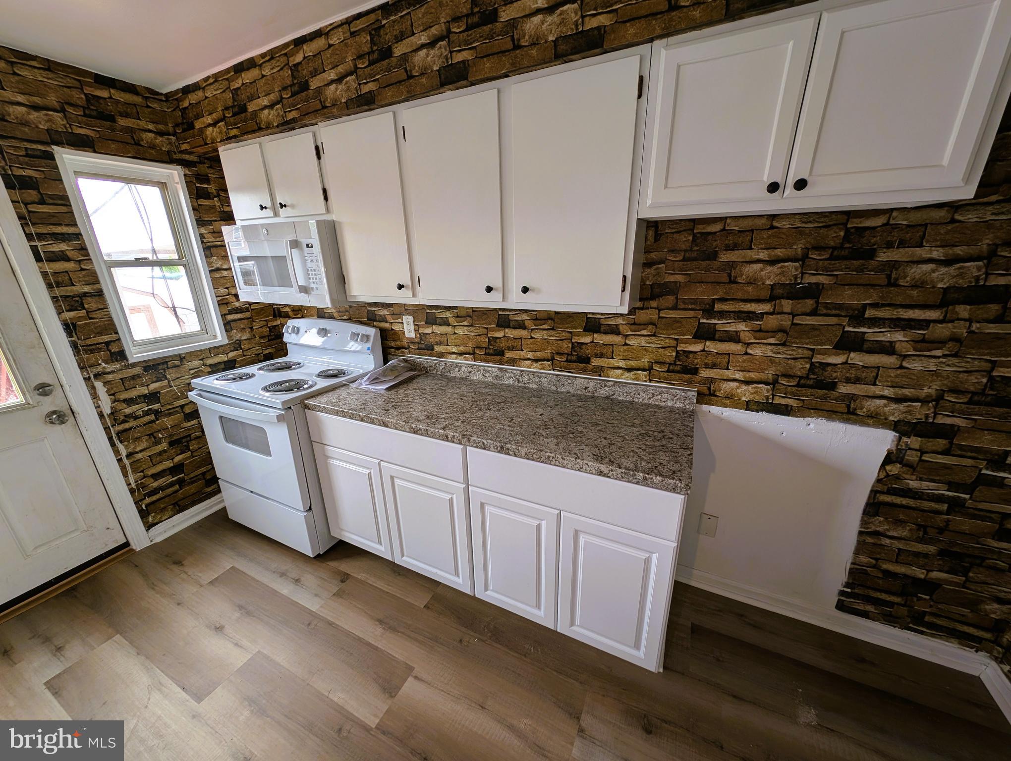 GRAY MANOR HOMES - Residential