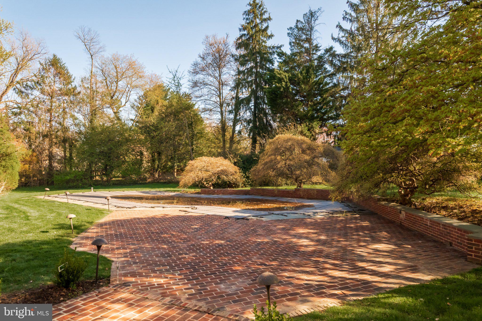 BRYN MAWR - Residential