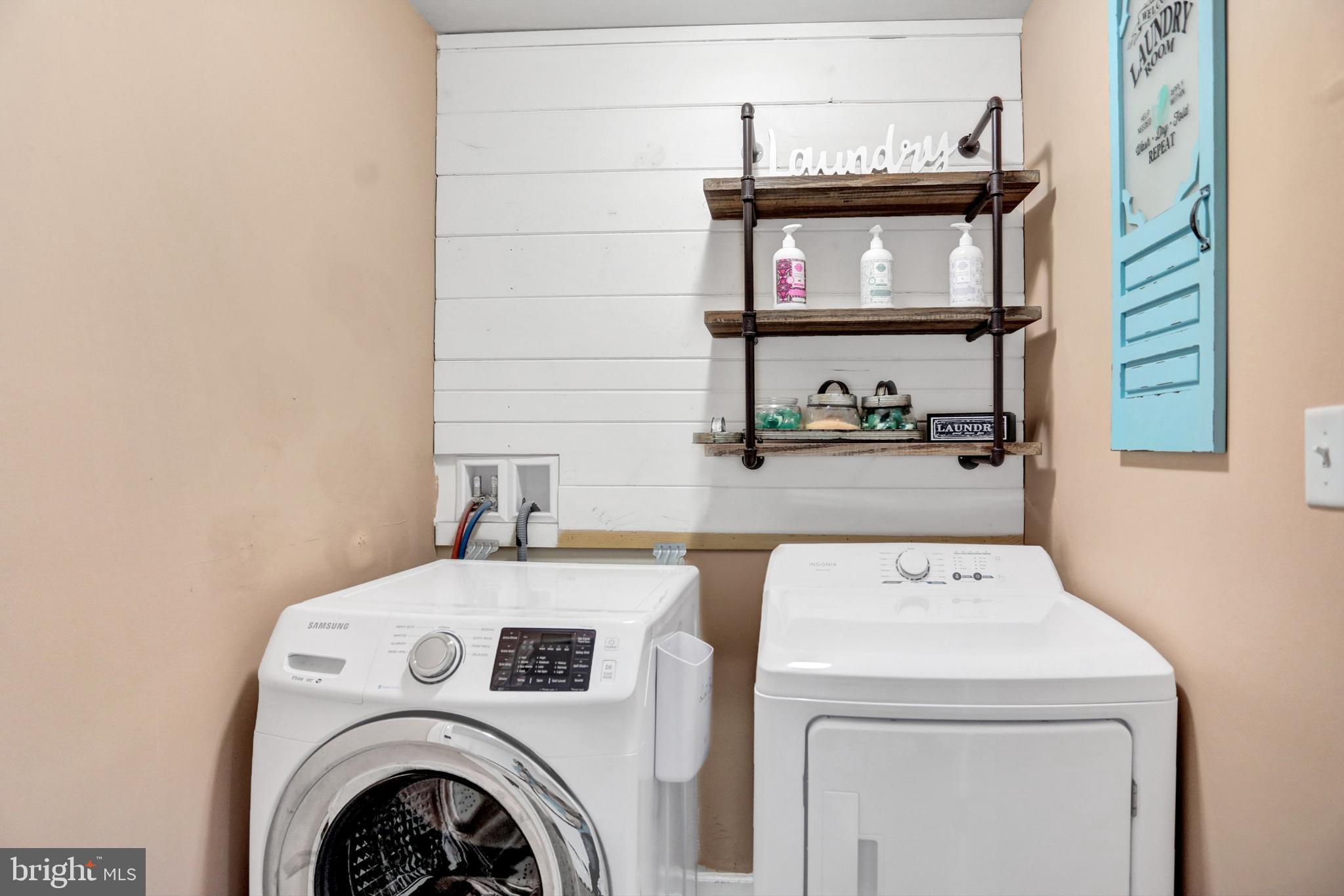 LEXINGTON ESTATES - Residential