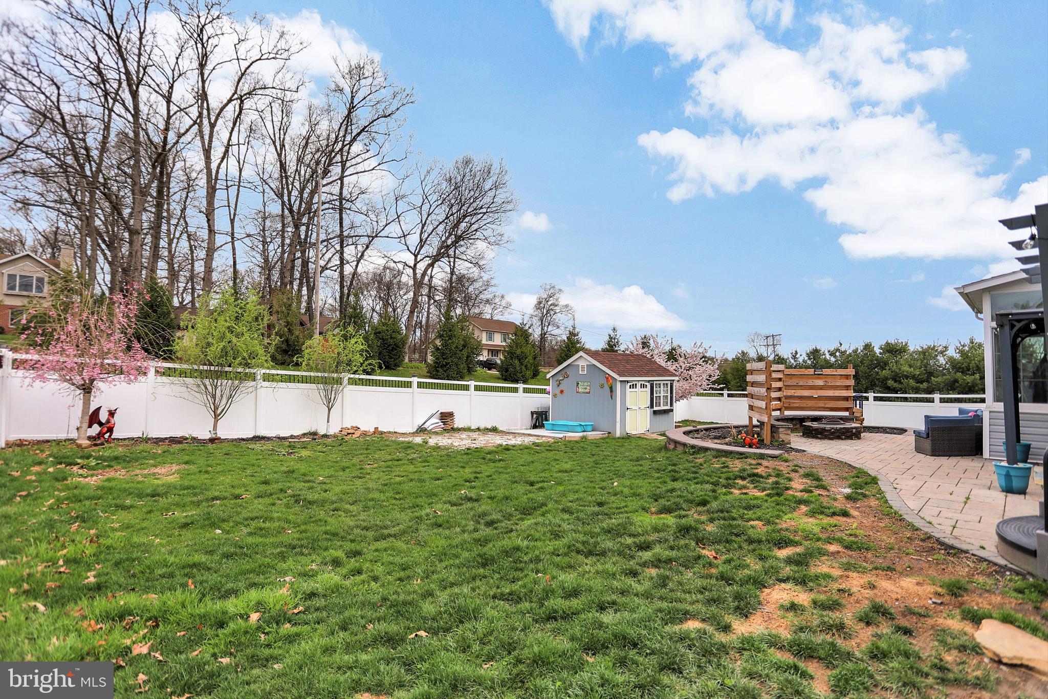 LEXINGTON ESTATES - Residential