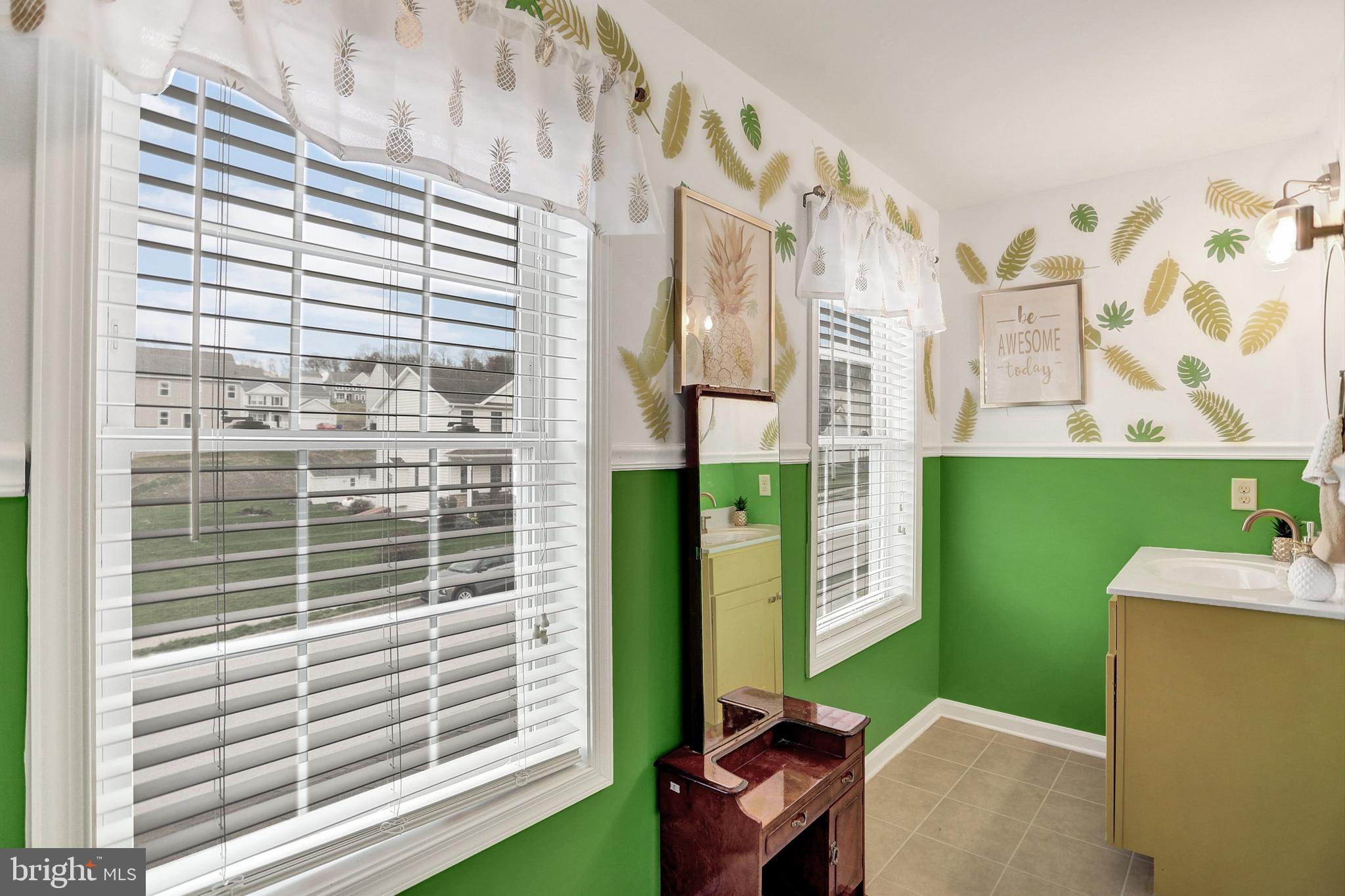 LEXINGTON ESTATES - Residential