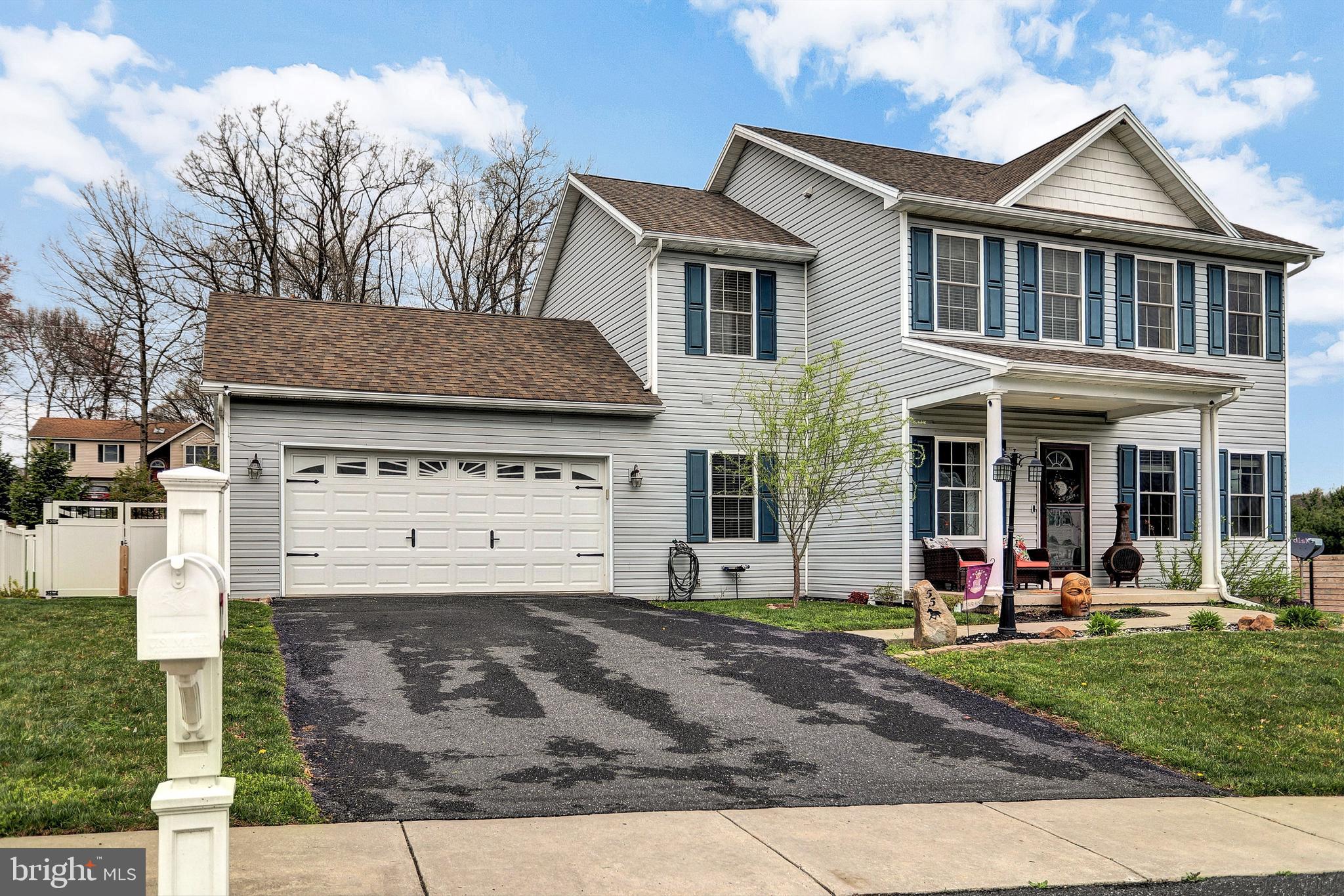 LEXINGTON ESTATES - Residential