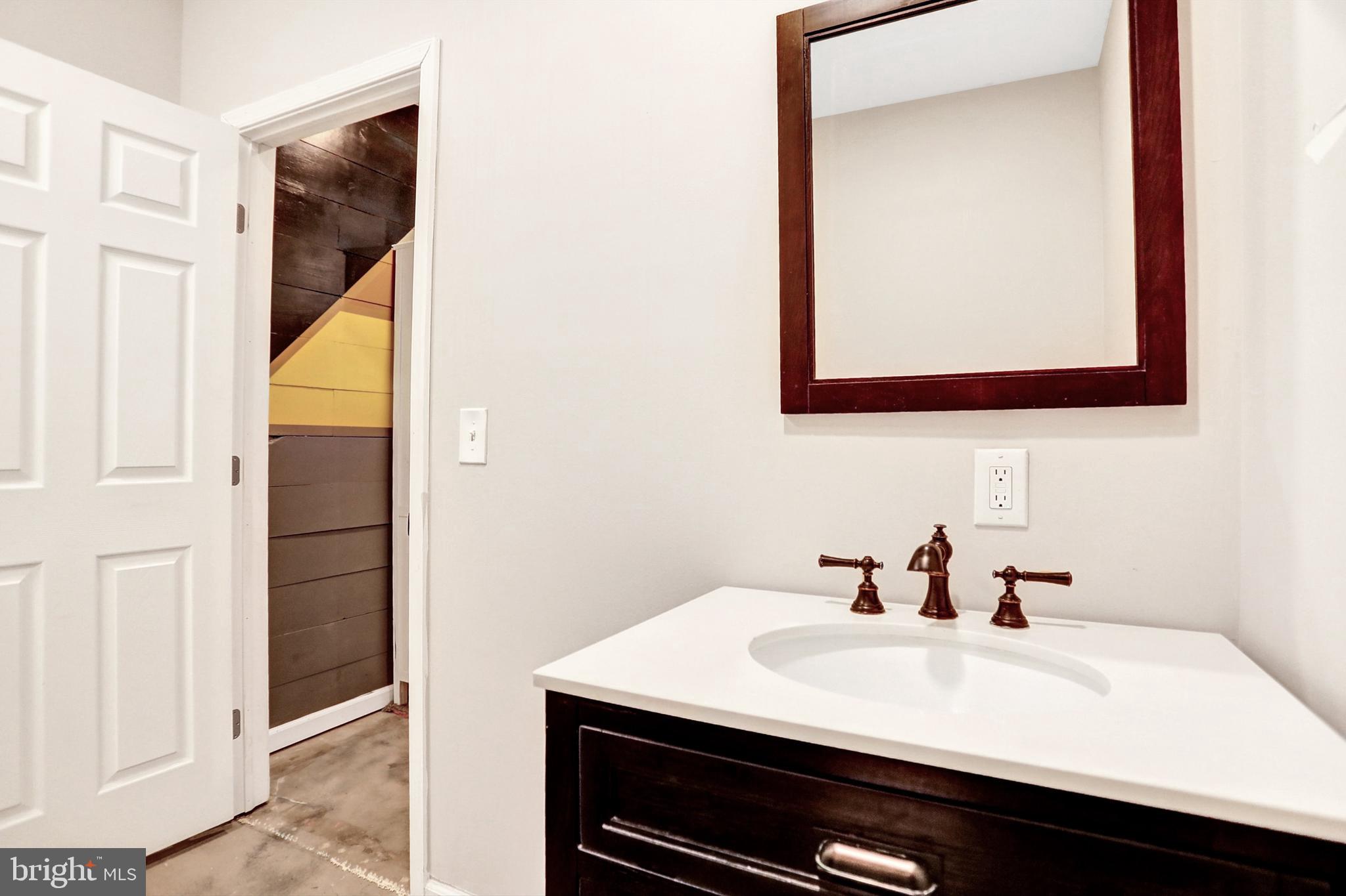 LEXINGTON ESTATES - Residential