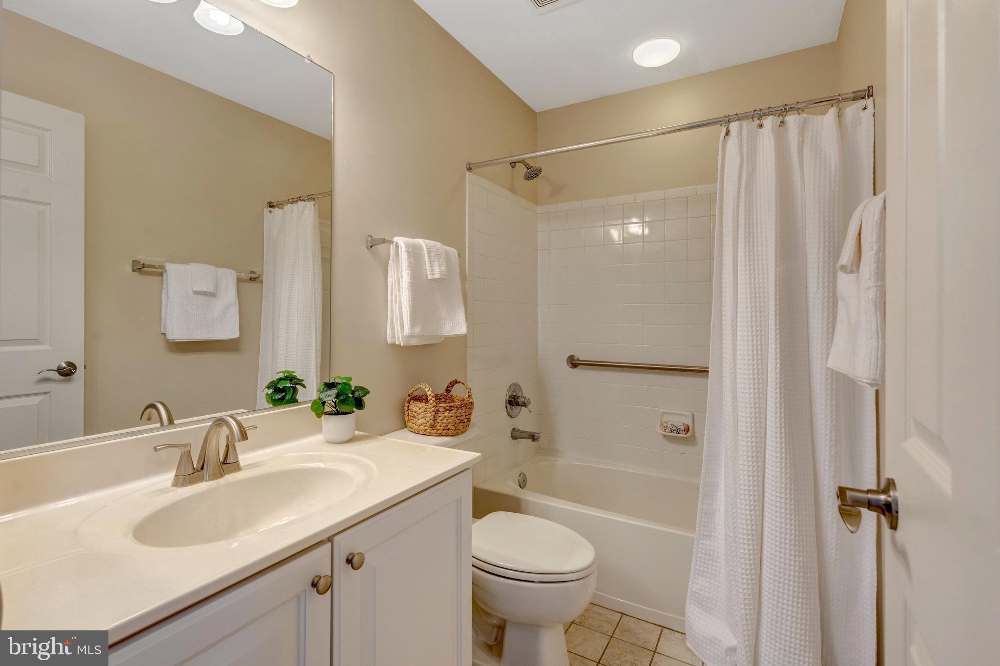 HERITAGE HUNT - Residential