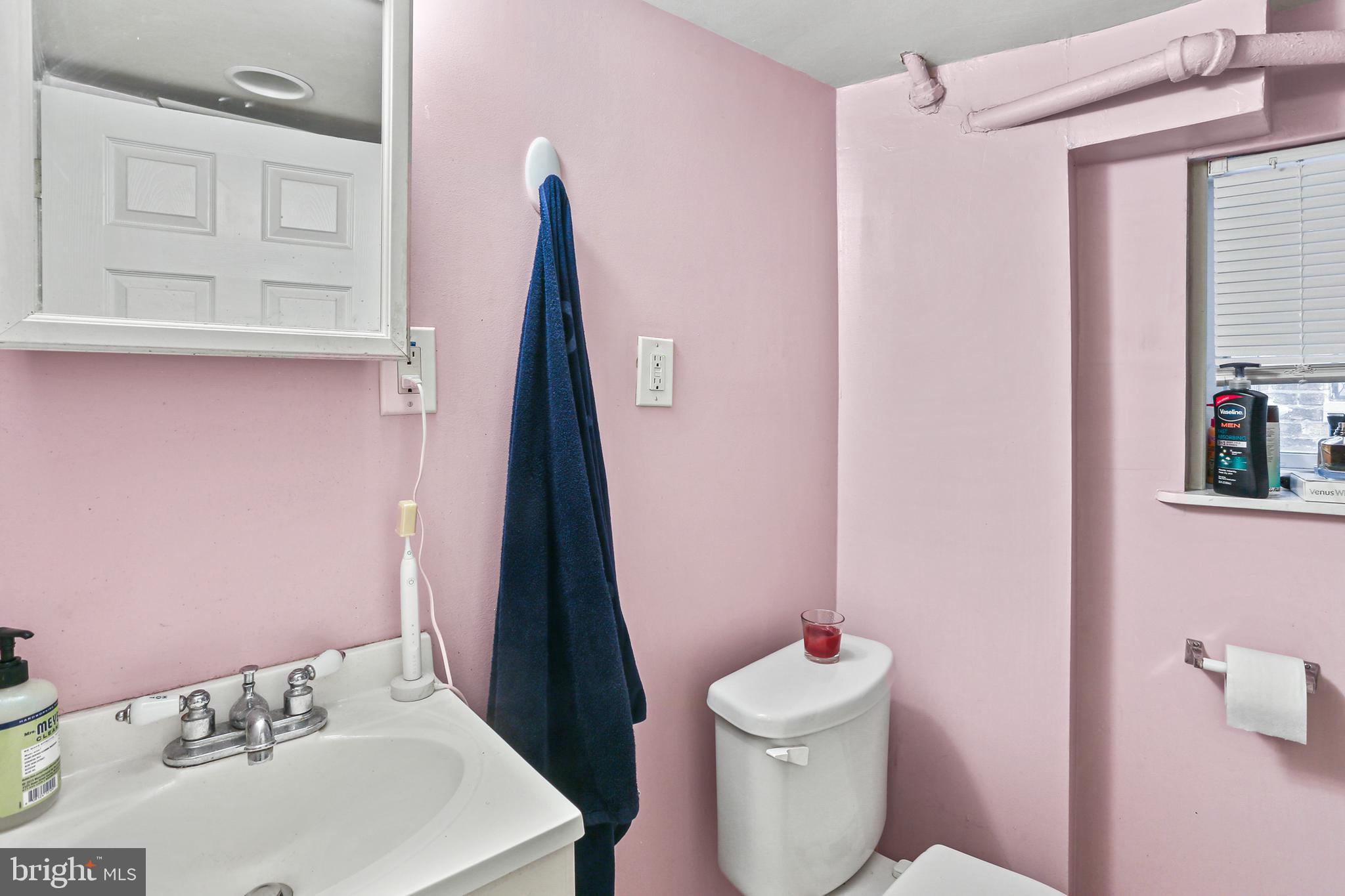 CHARLES VILLAGE - Residential Income