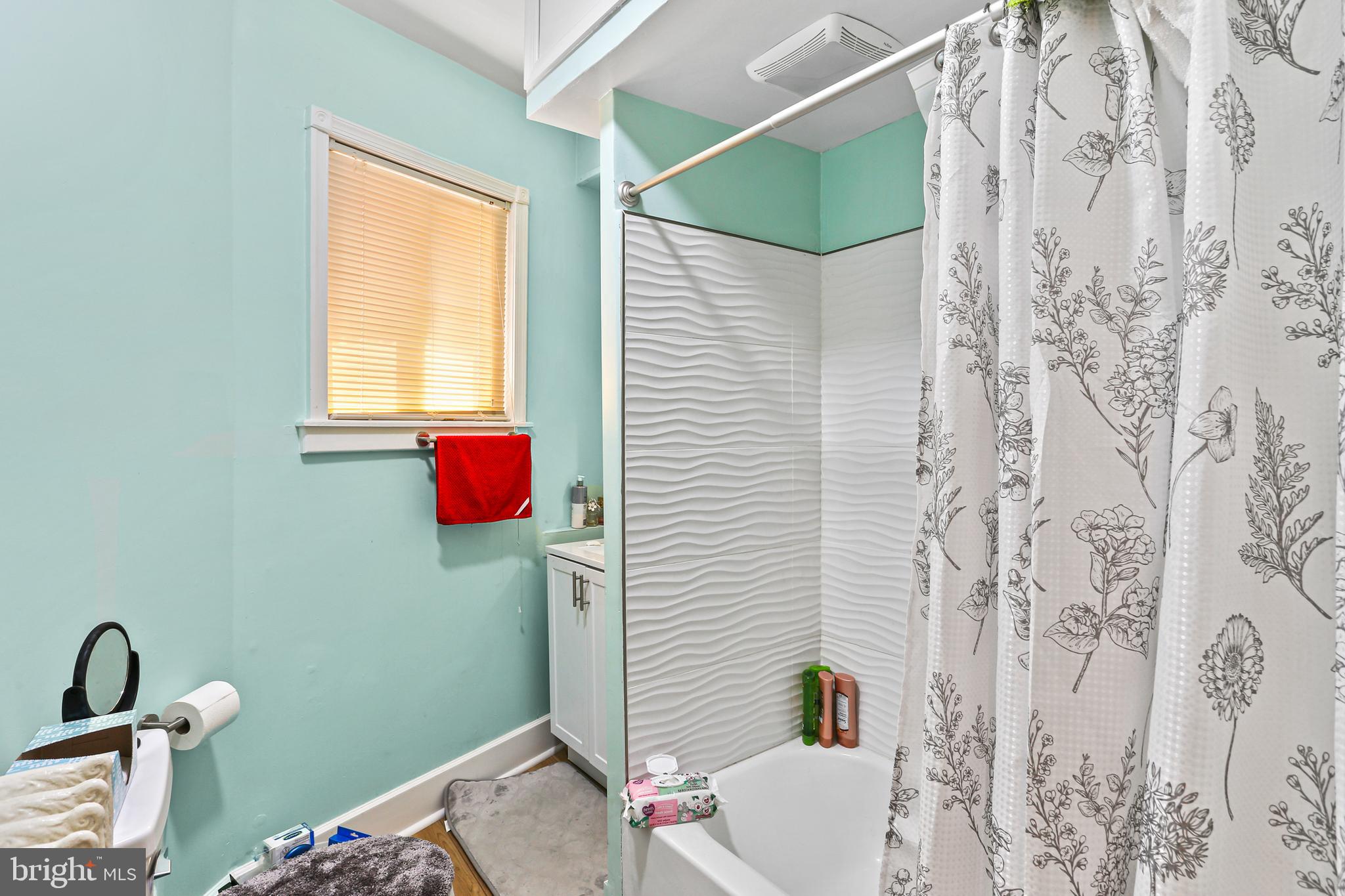 CHARLES VILLAGE - Residential Income