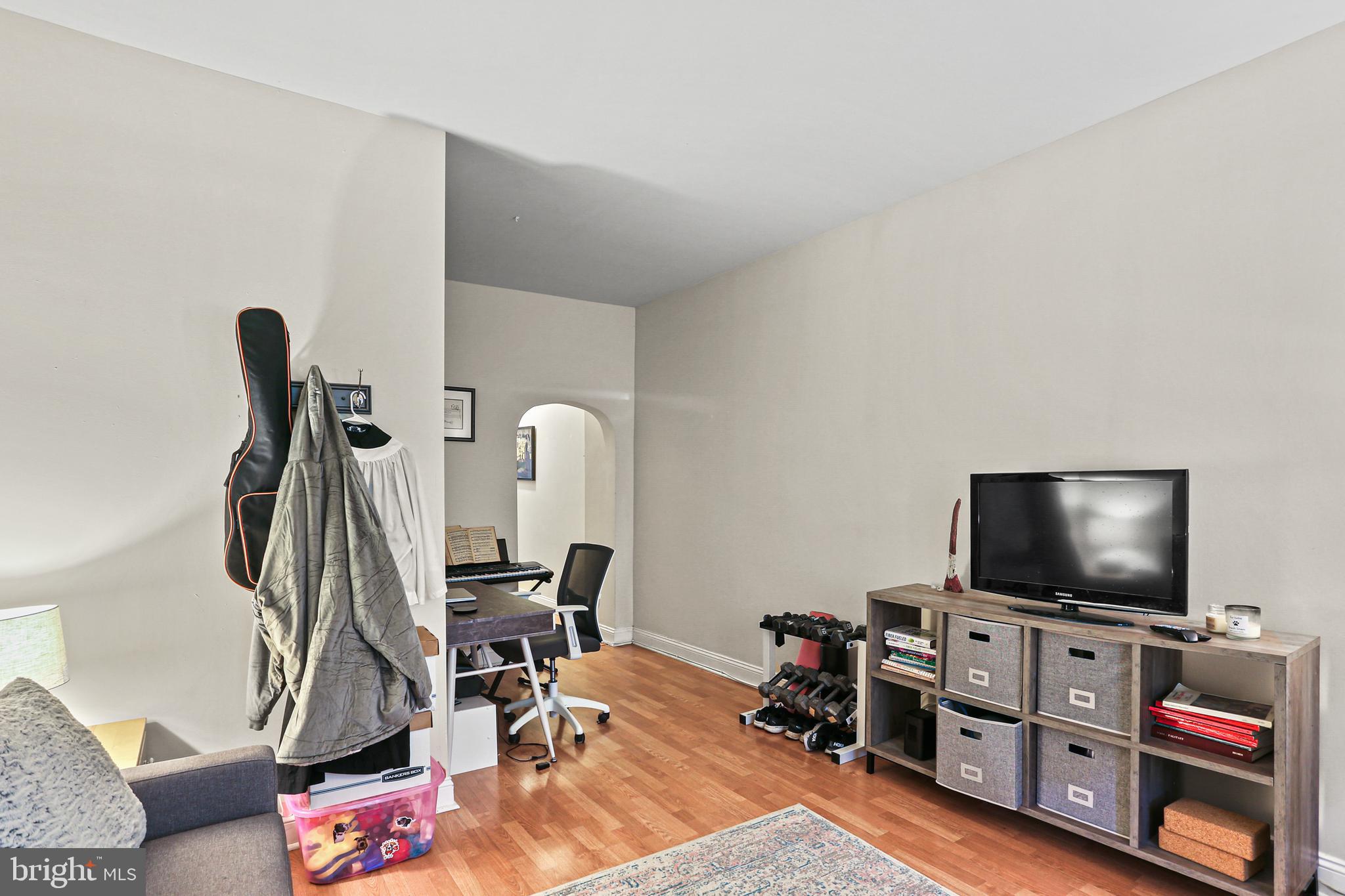 CHARLES VILLAGE - Residential Income