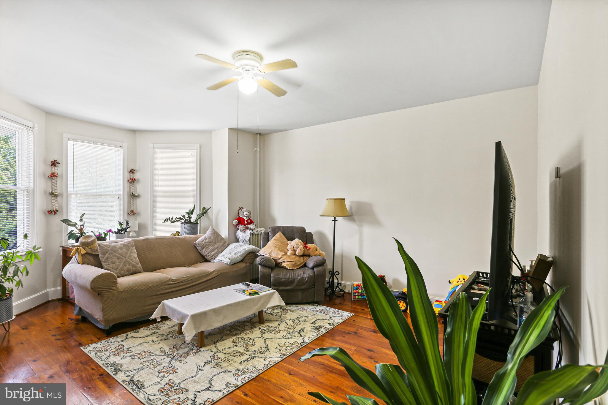 CHARLES VILLAGE - Residential Income