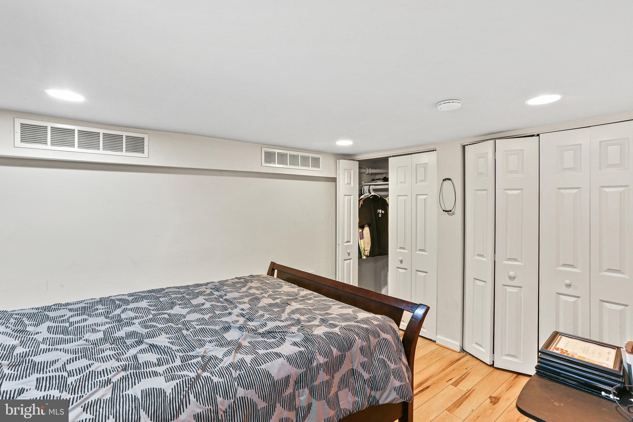 CHARLES VILLAGE - Residential Income