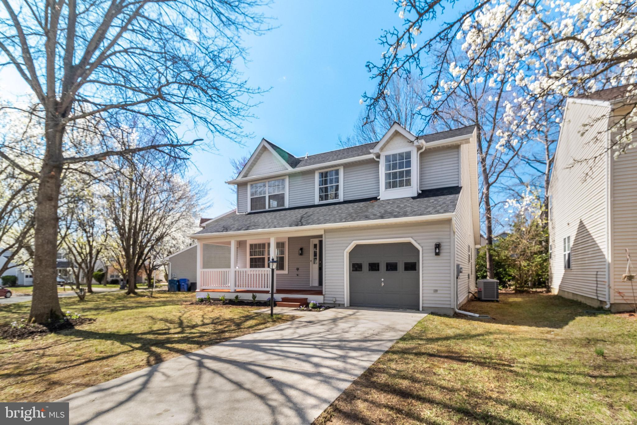 ST CHARLES HAMPSHIRE - Residential