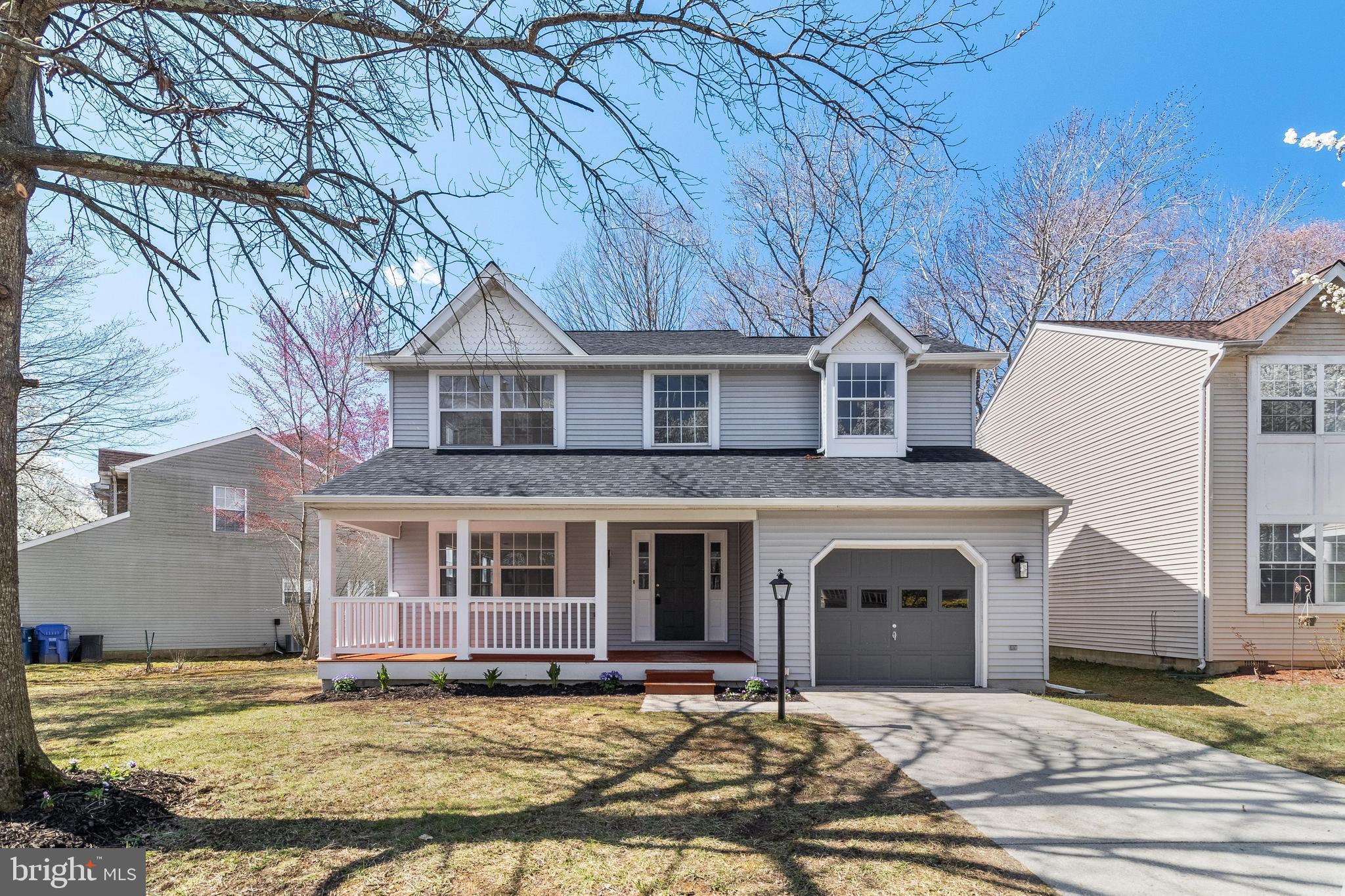 ST CHARLES HAMPSHIRE - Residential