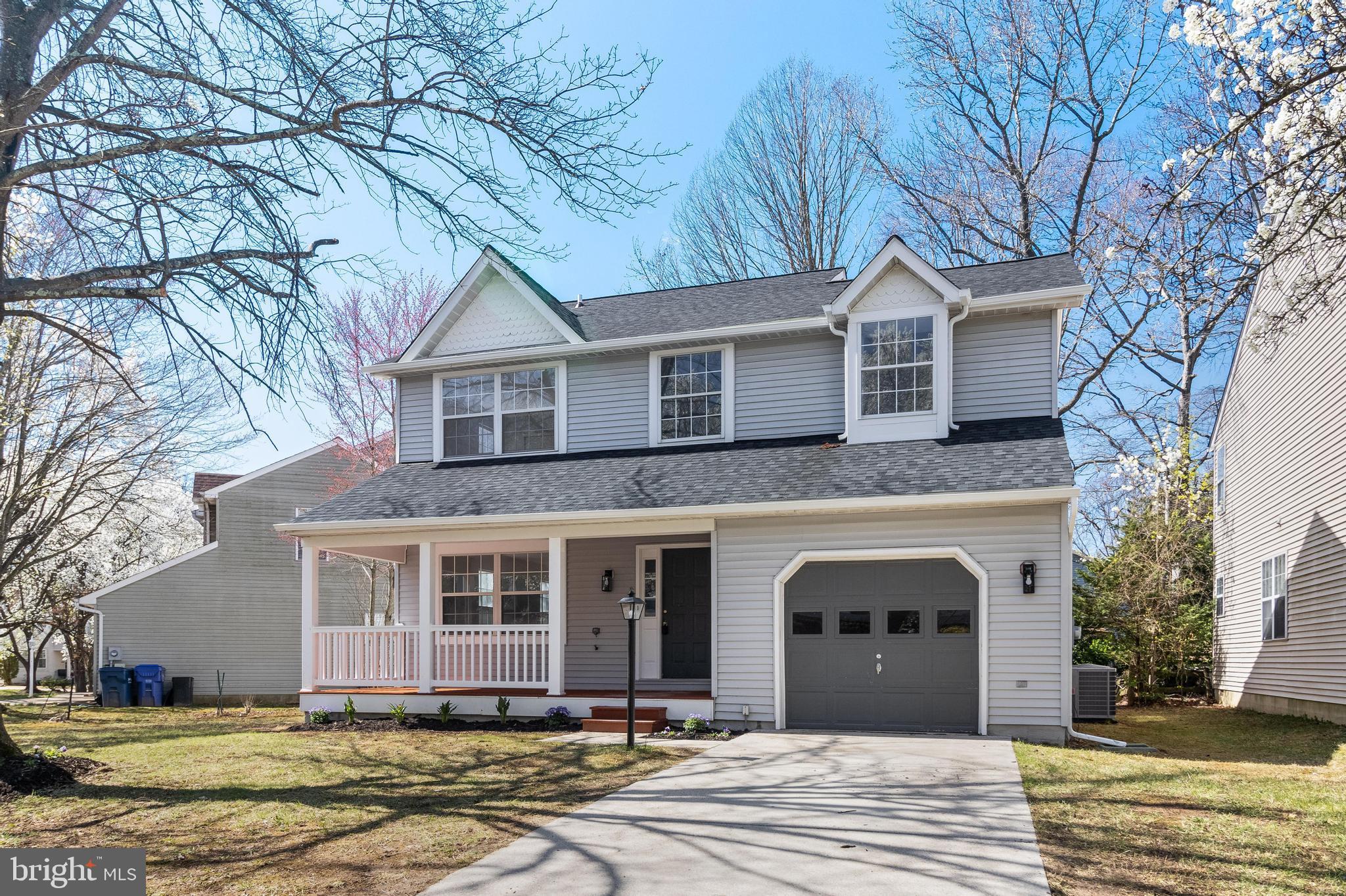 ST CHARLES HAMPSHIRE - Residential