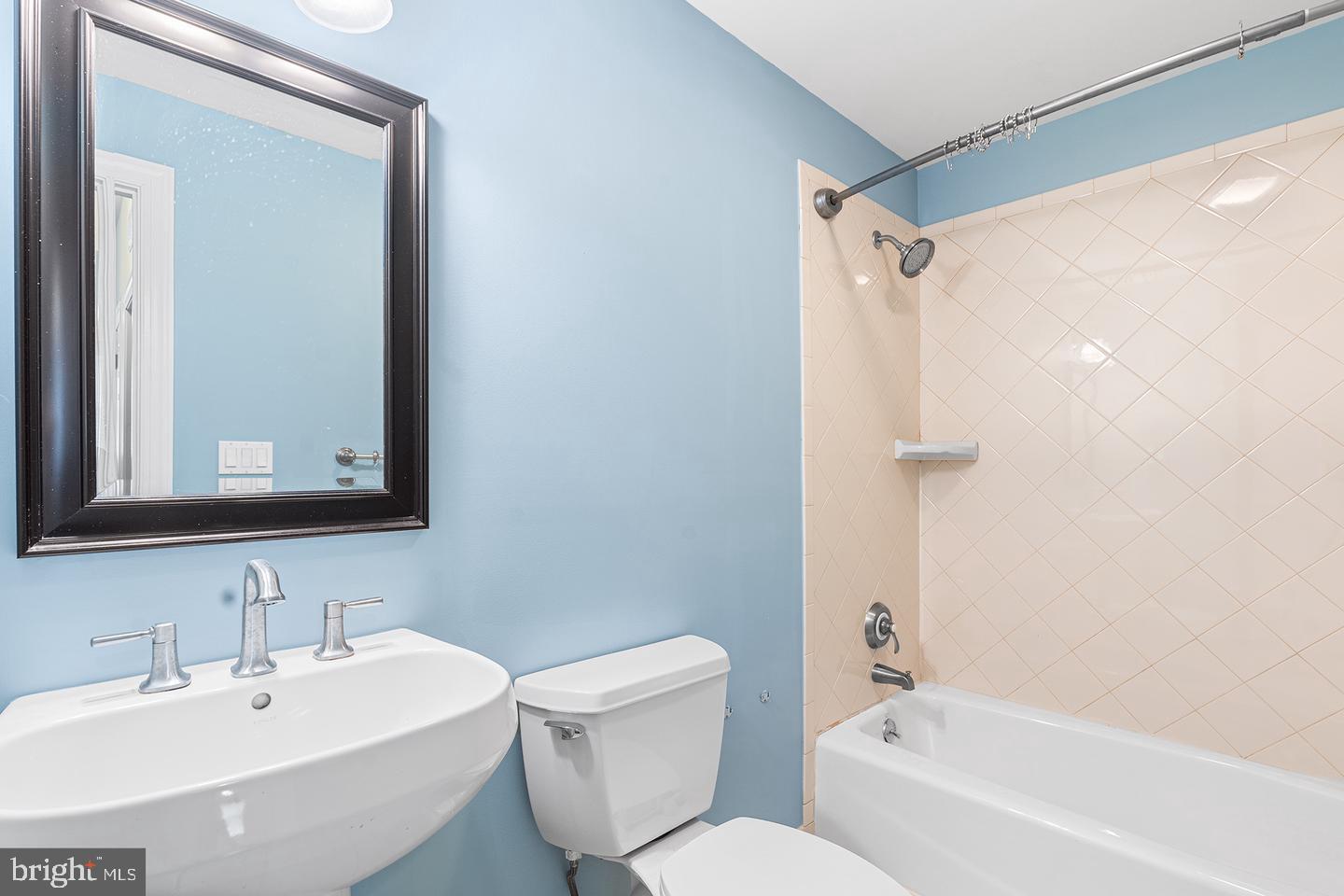 PENNSPORT - Residential Lease