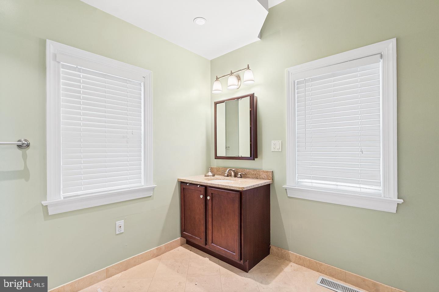 PENNSPORT - Residential Lease