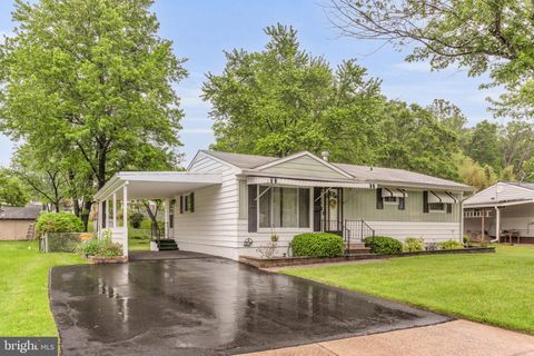 586 RITA DRIVE ODENTON MD 21113