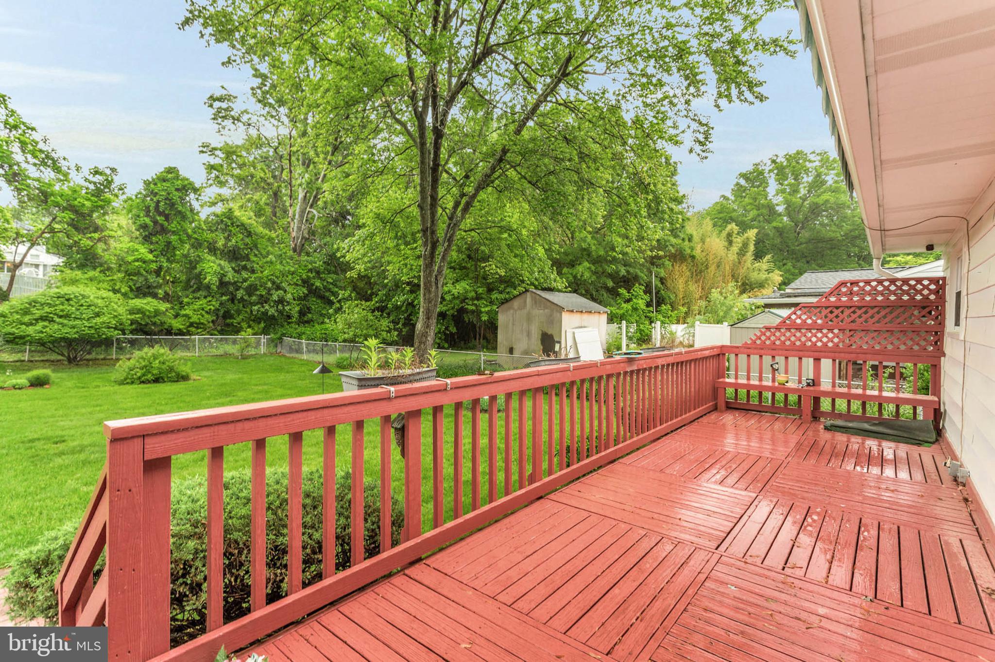 586 RITA DRIVE