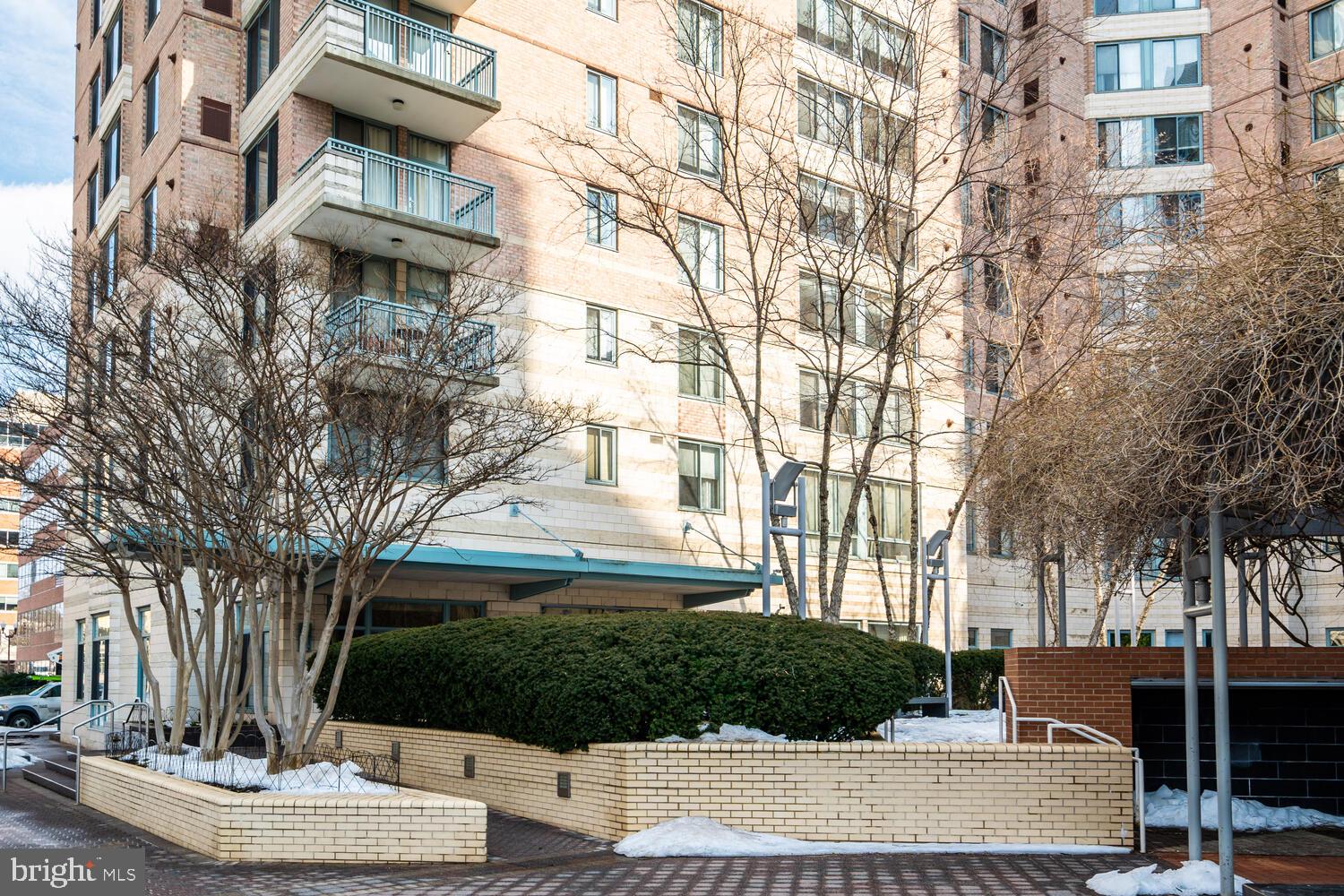 851 GLEBE ROAD N 1908