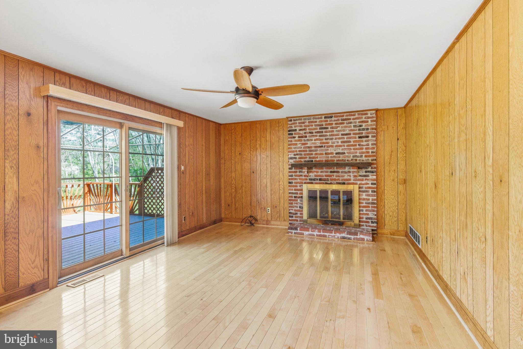 COLONIAL VIL - Residential