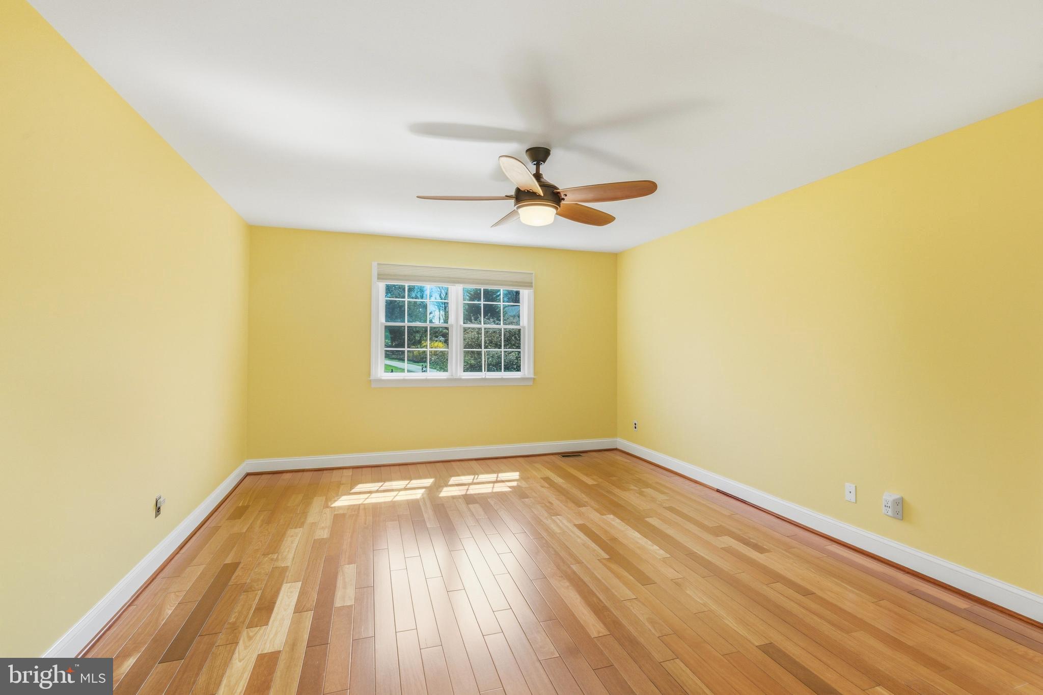 COLONIAL VIL - Residential