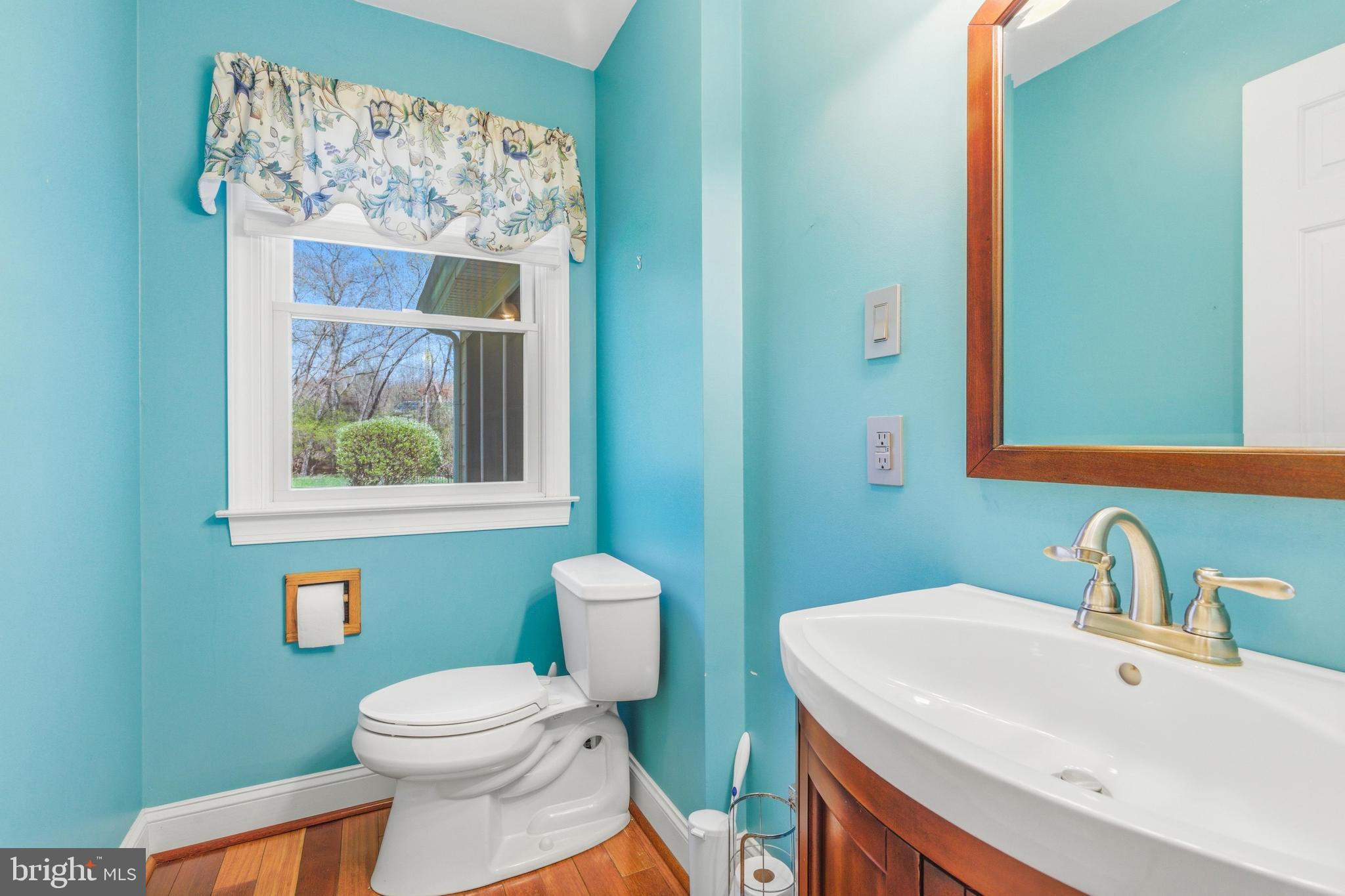 COLONIAL VIL - Residential