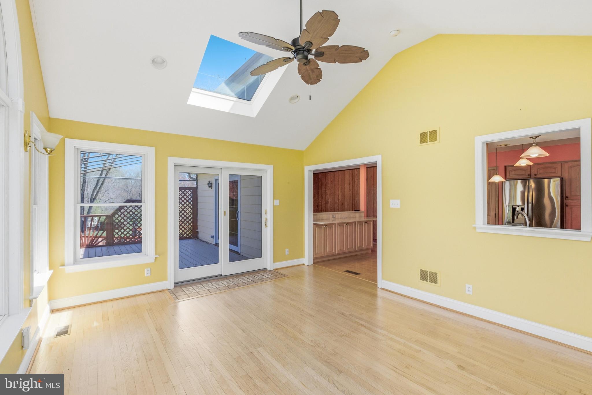 COLONIAL VIL - Residential