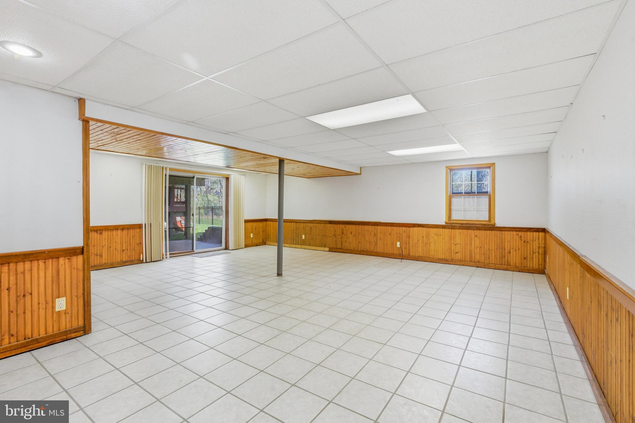 COLONIAL VIL - Residential