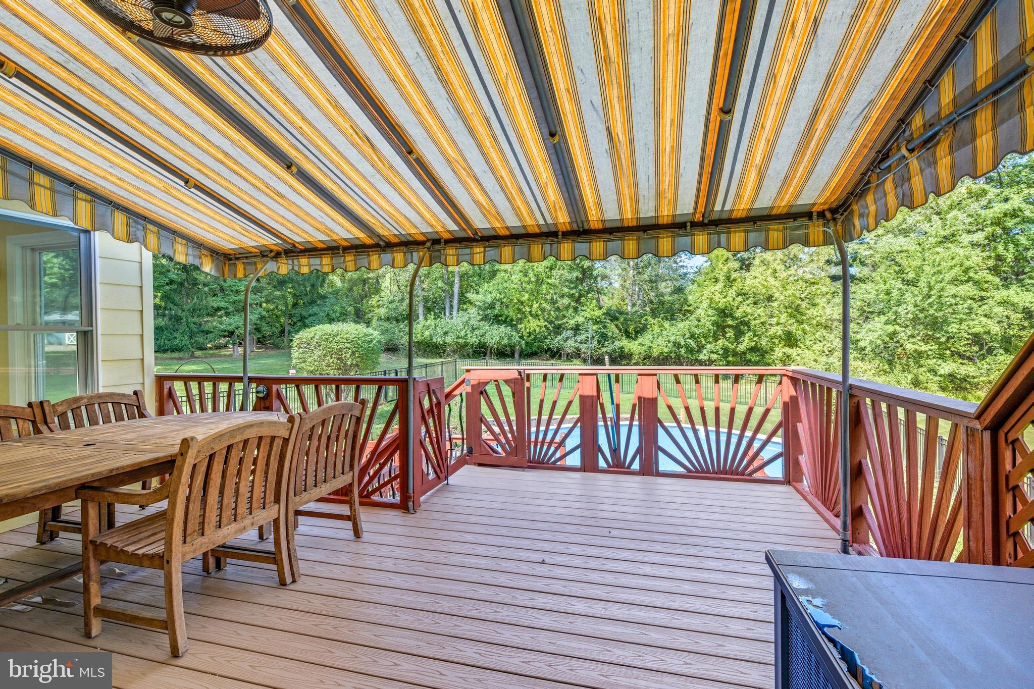 COLONIAL VIL - Residential