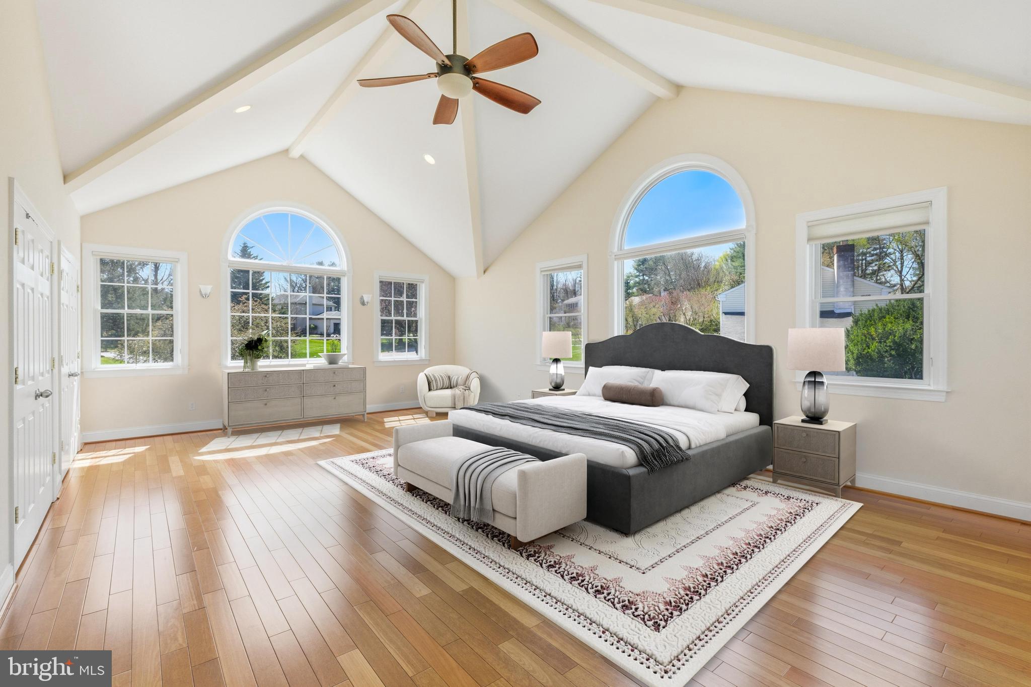 COLONIAL VIL - Residential