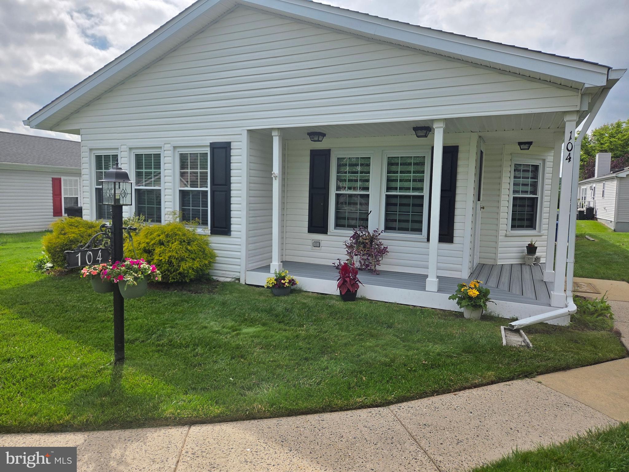 104 GOLDENROD CROSSING E
