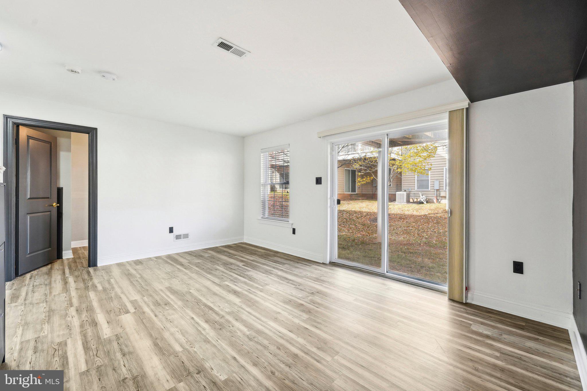 STATION SQ AT AMBLER - Residential