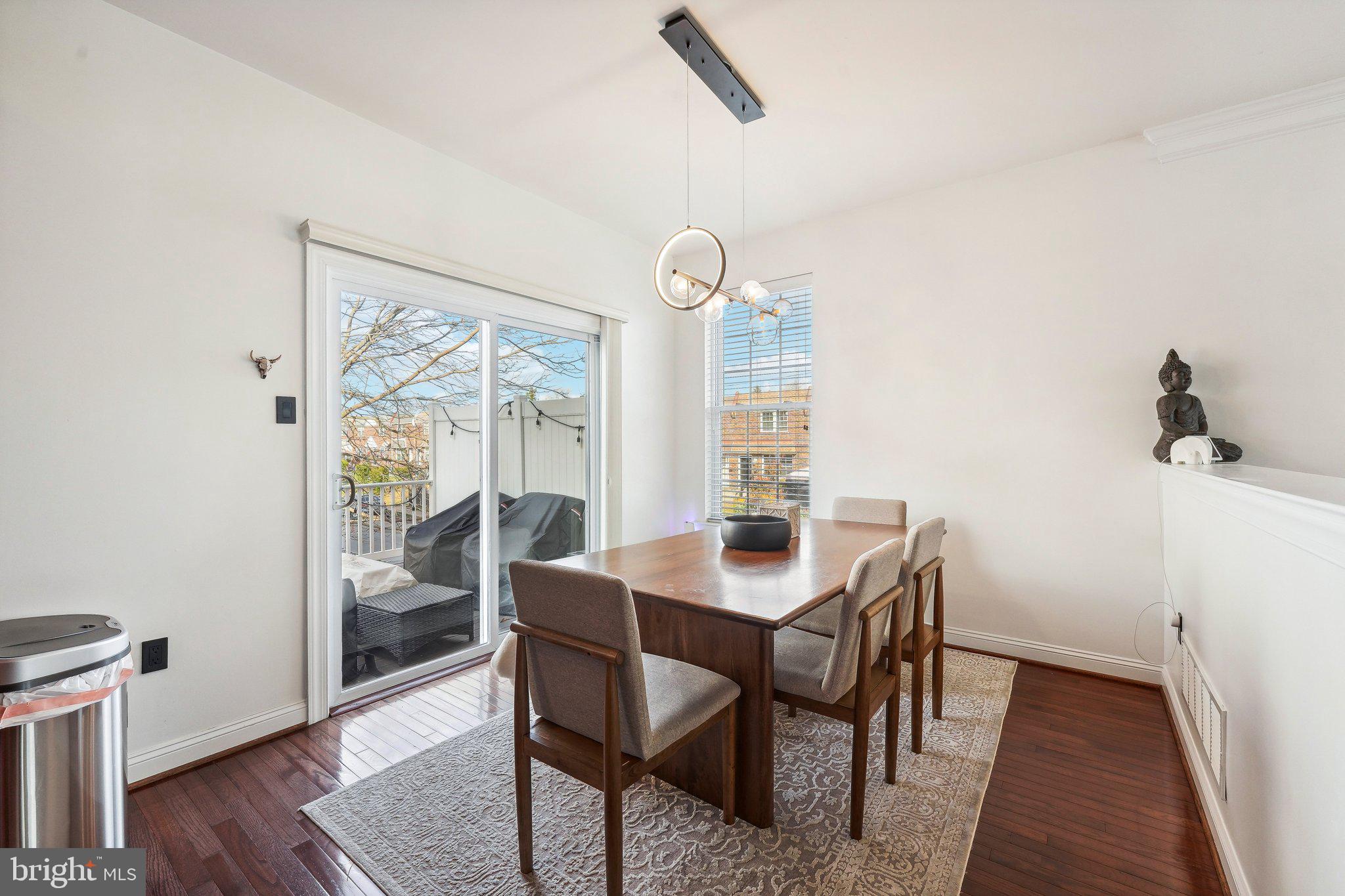 STATION SQ AT AMBLER - Residential