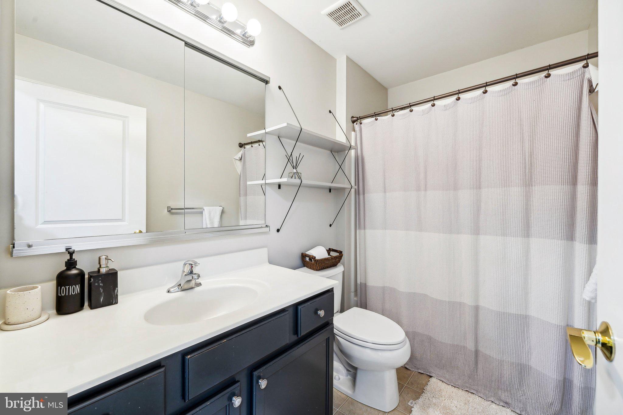 STATION SQ AT AMBLER - Residential