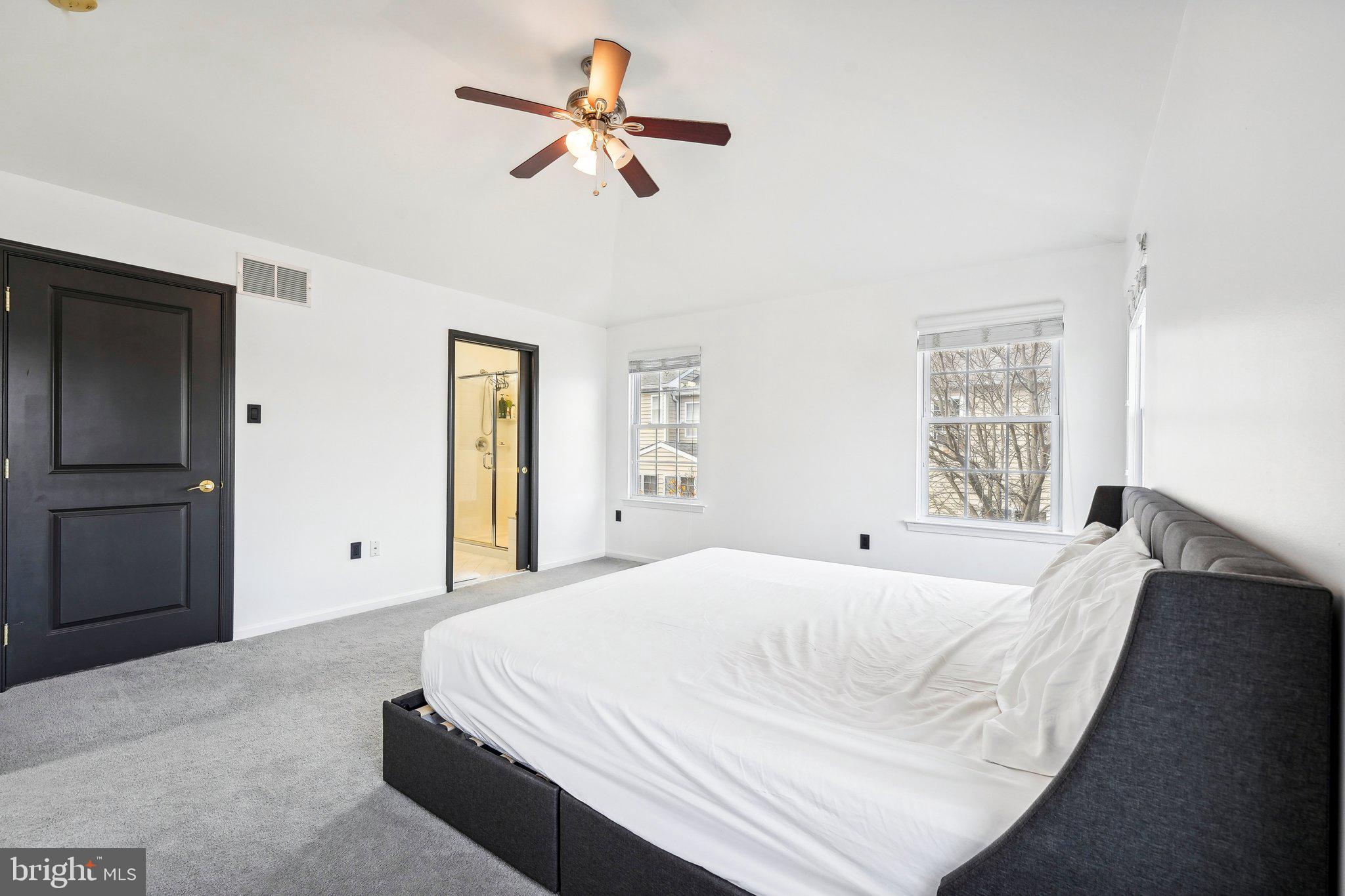 STATION SQ AT AMBLER - Residential