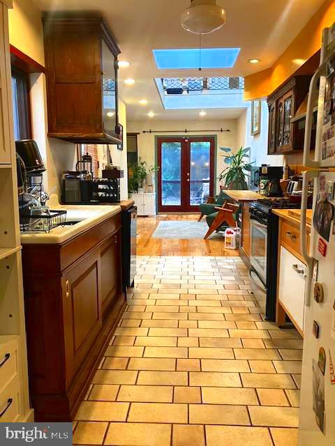 524 S BOND STREET S
