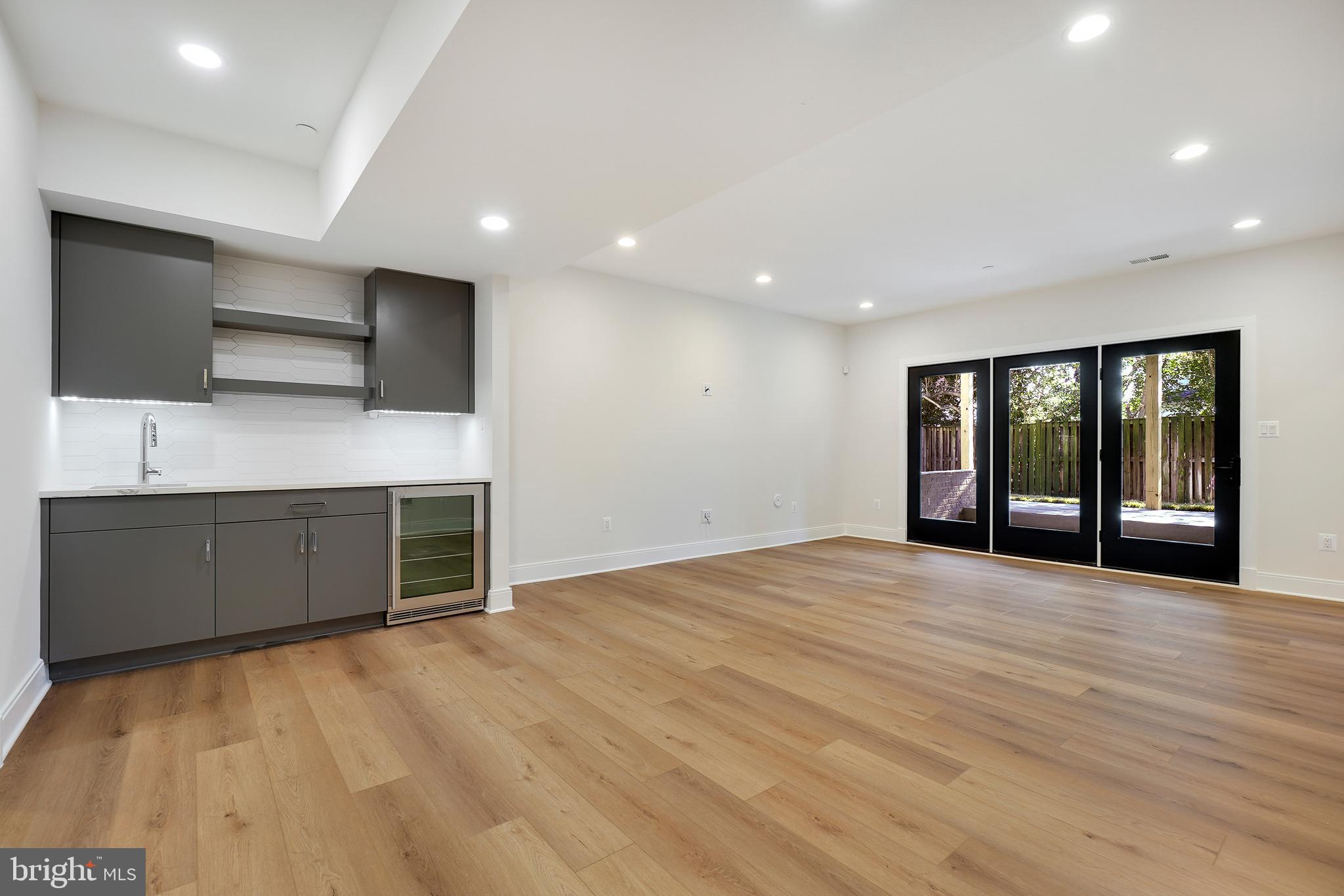 BRADLEY VILLAGE - Residential