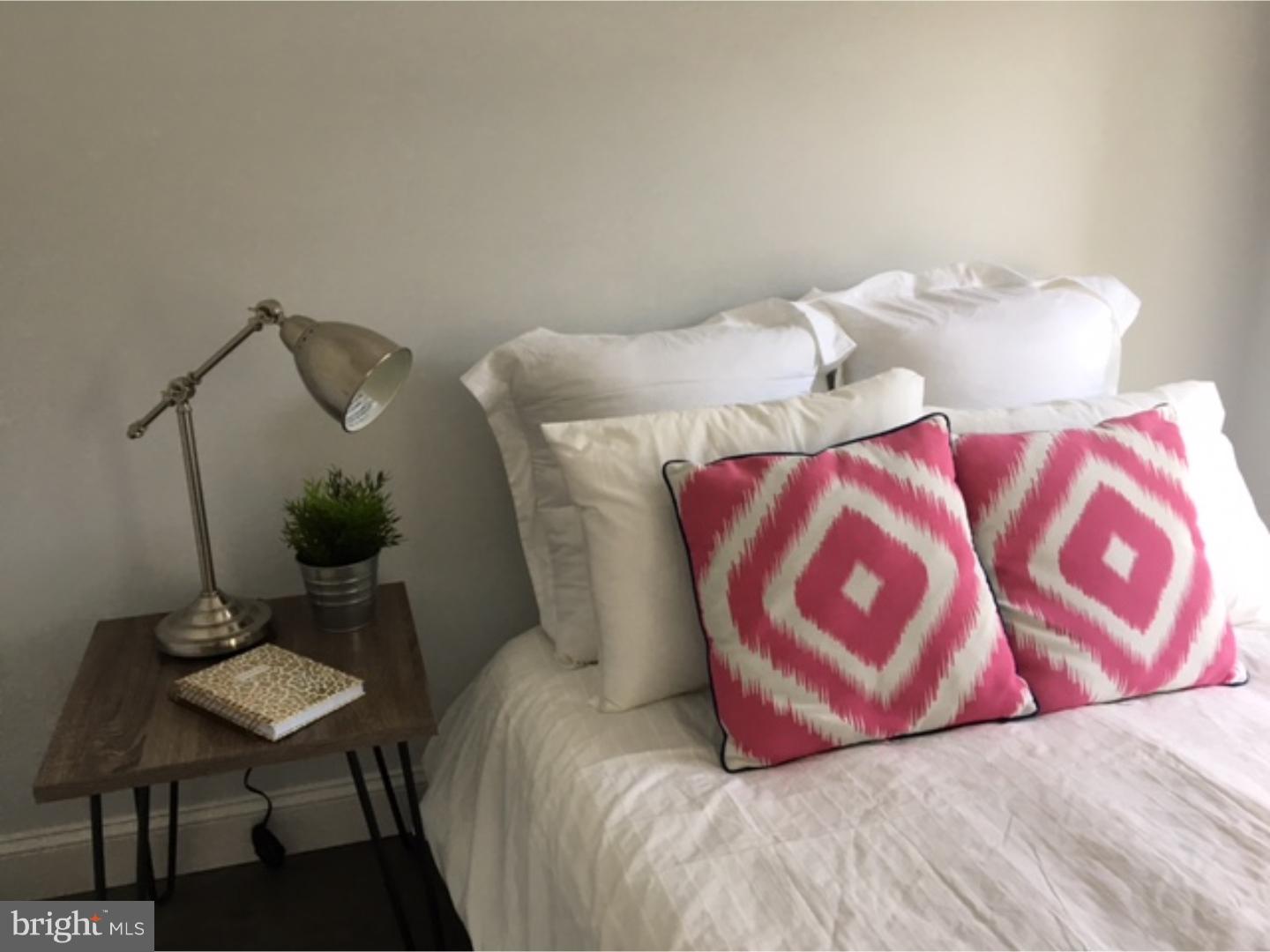 OLDE KENSINGTON - Residential