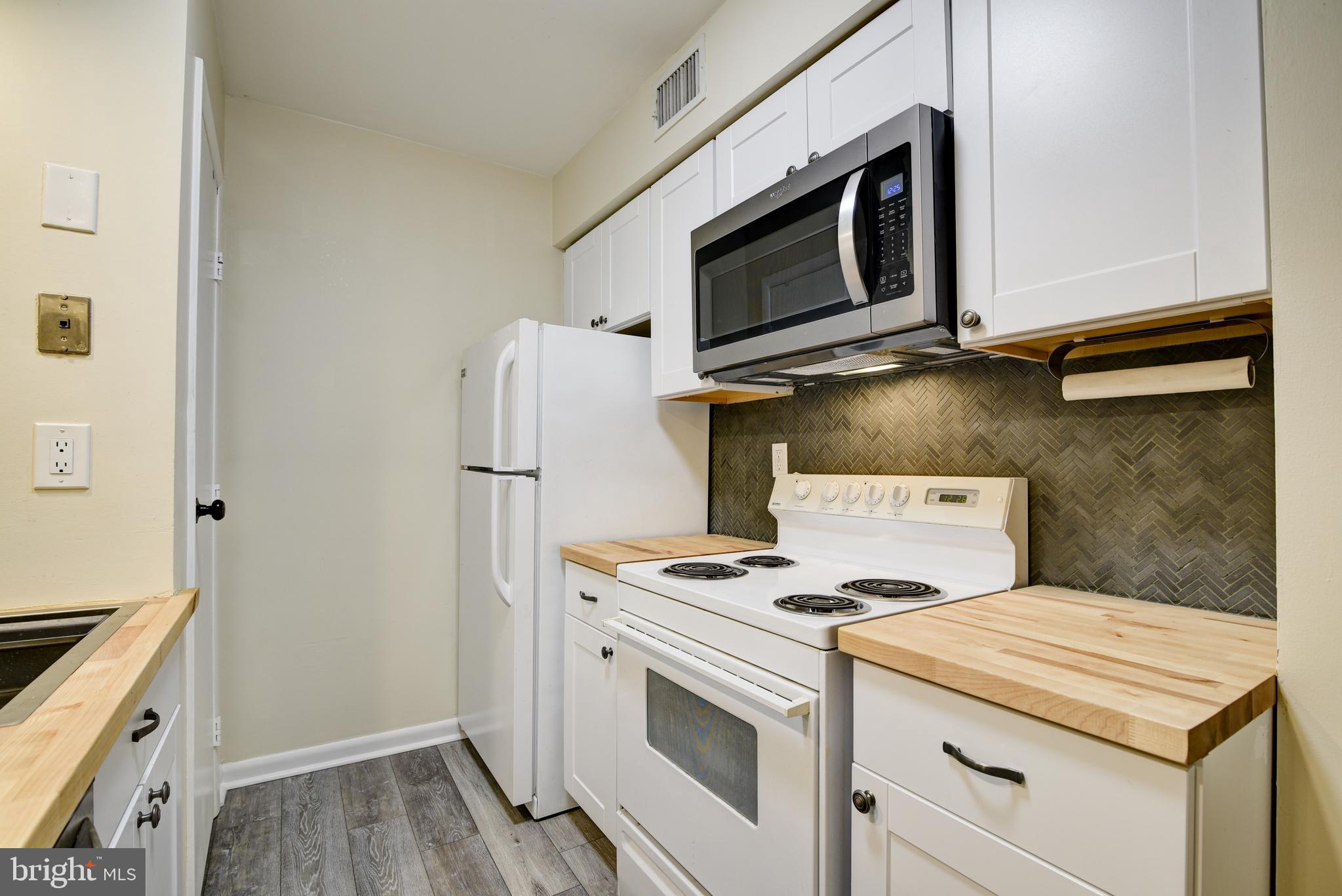 TIVOLI - Residential Lease