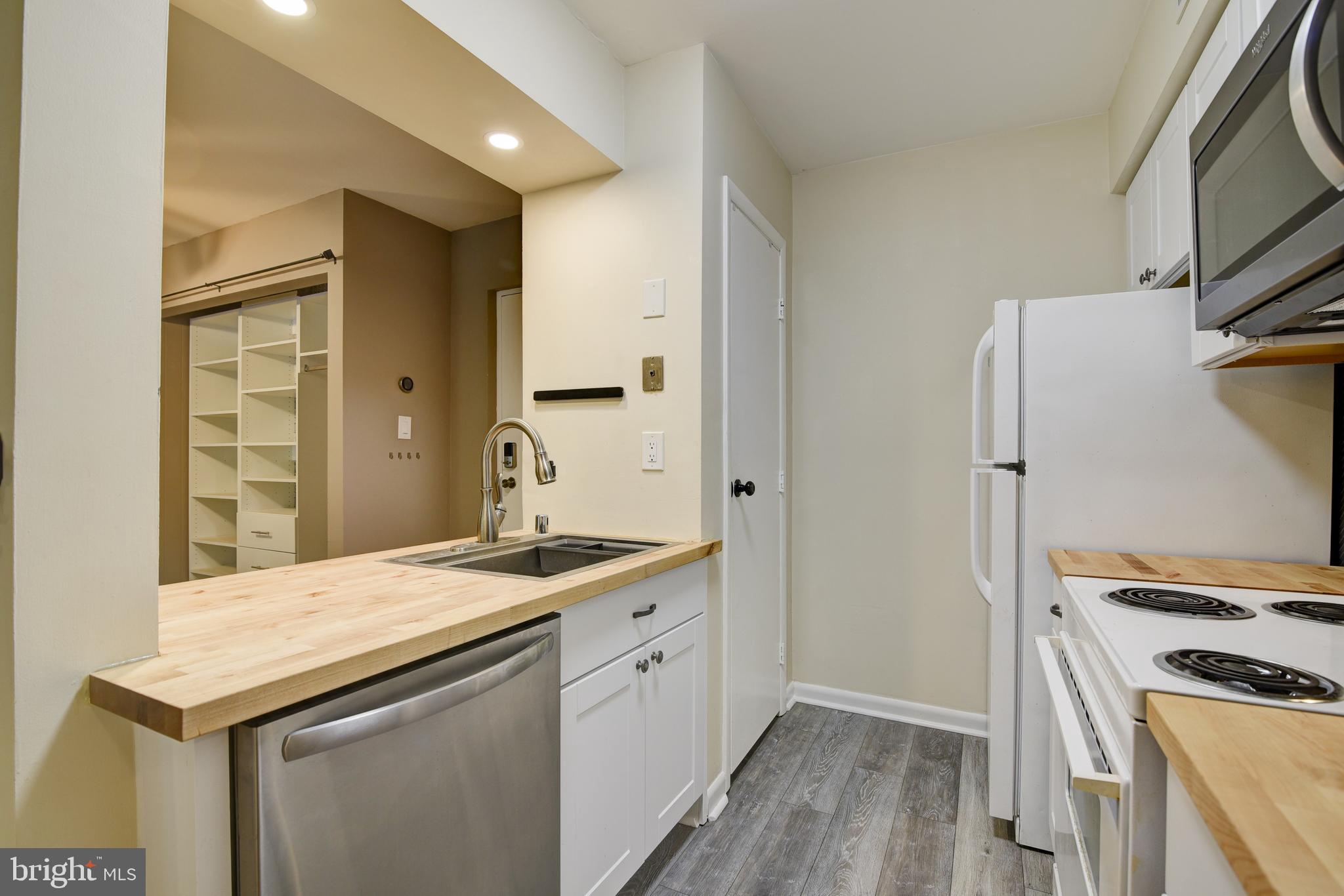 TIVOLI - Residential Lease