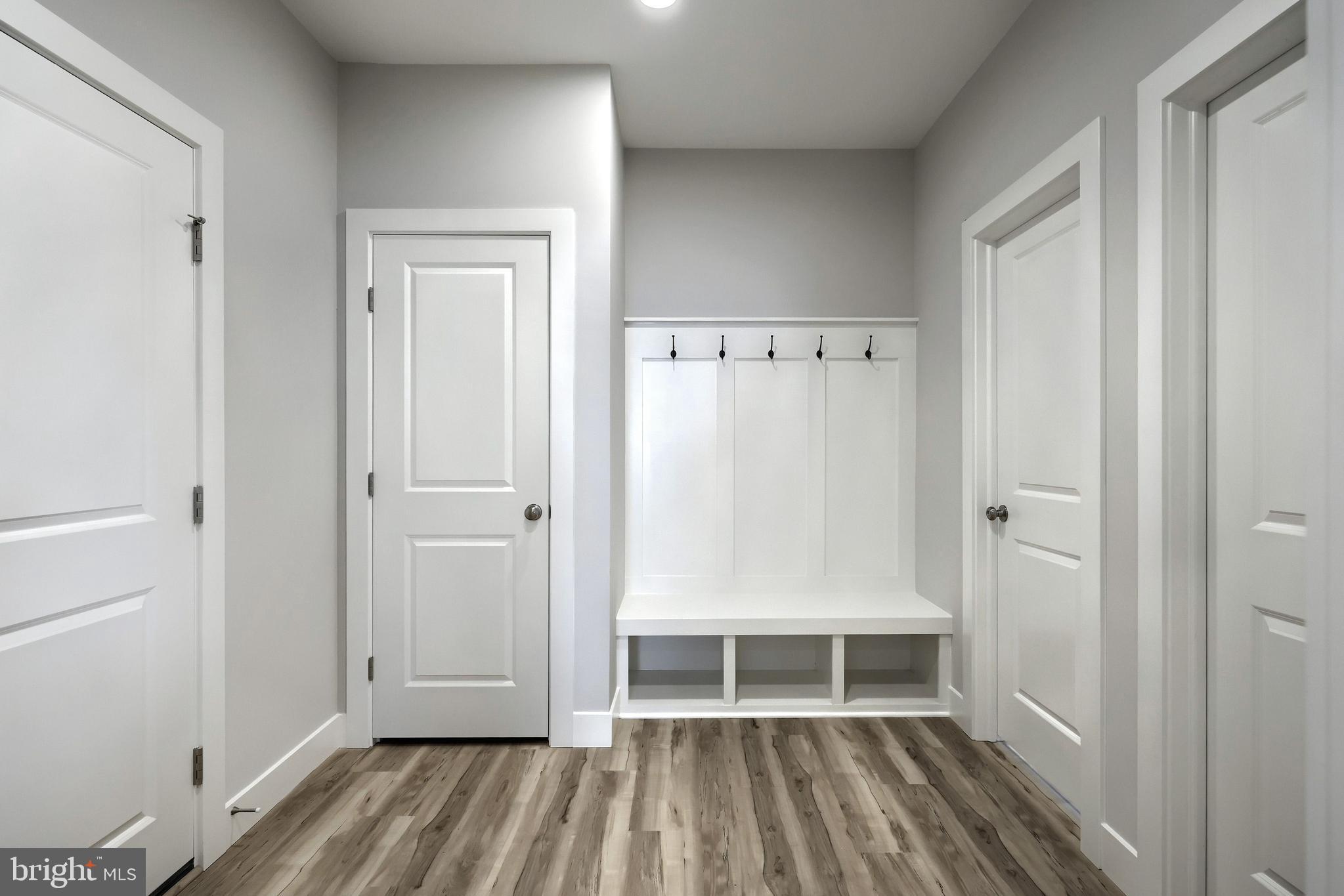 WALTON HILL - Residential