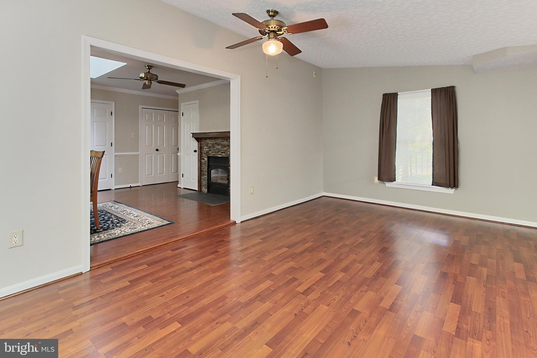 WARREN WOODS - Residential