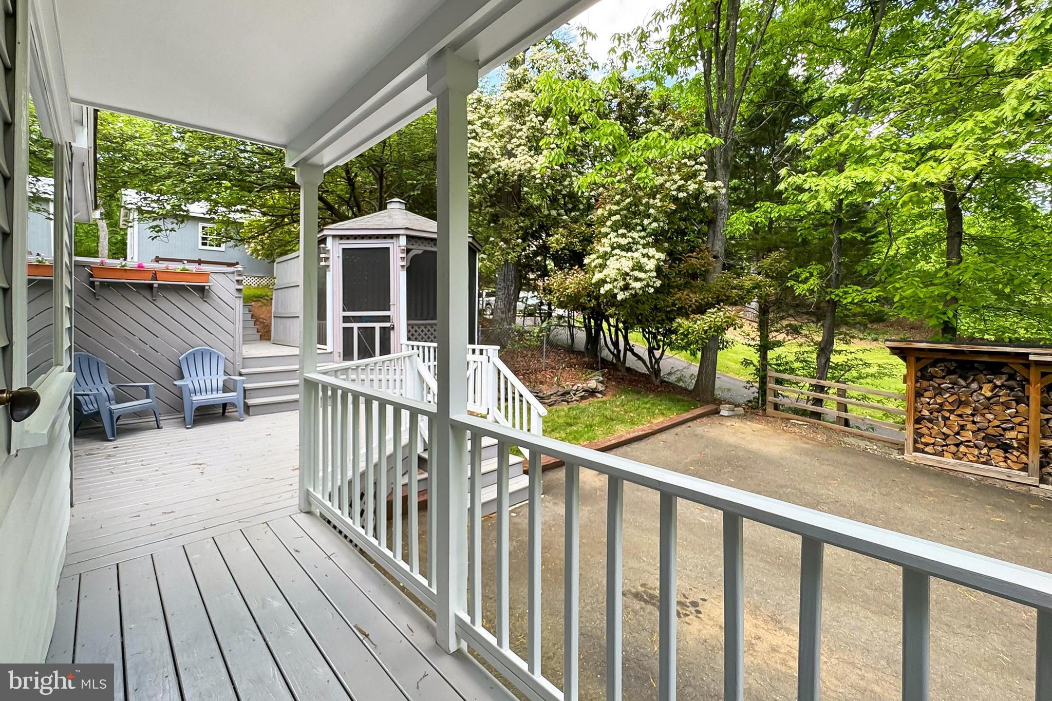 WARREN WOODS - Residential