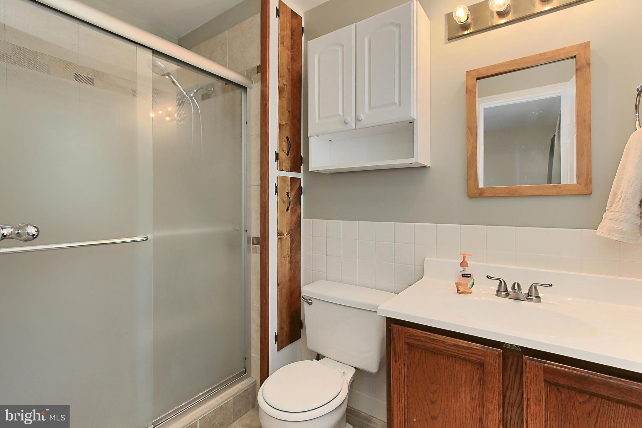 WARREN WOODS - Residential