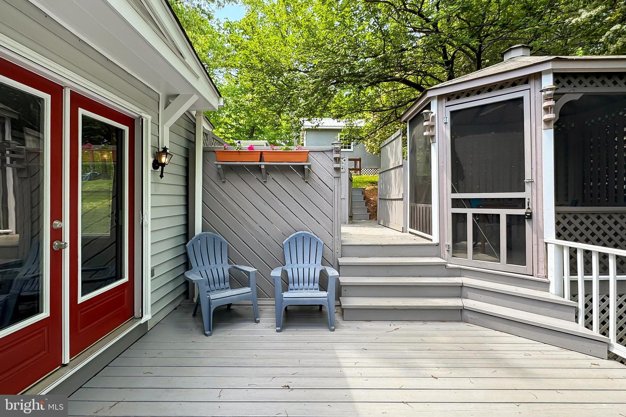 WARREN WOODS - Residential