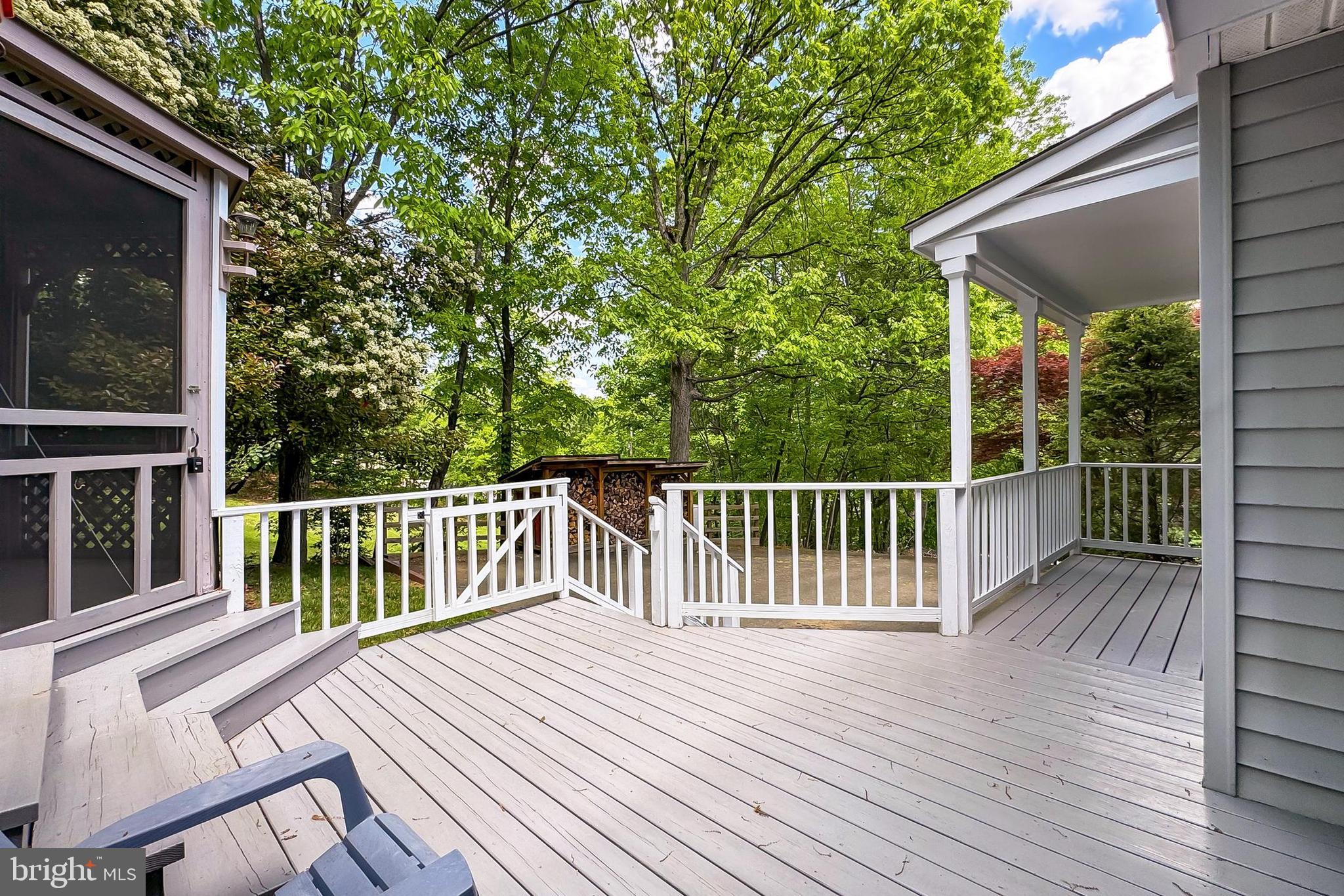 WARREN WOODS - Residential