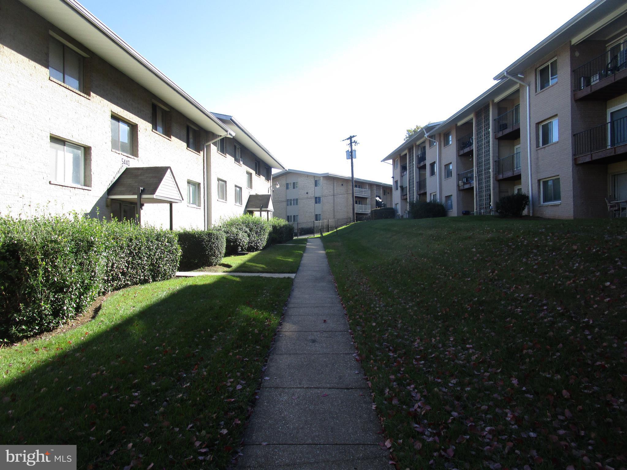 CARROLLAN GARDENS - Residential