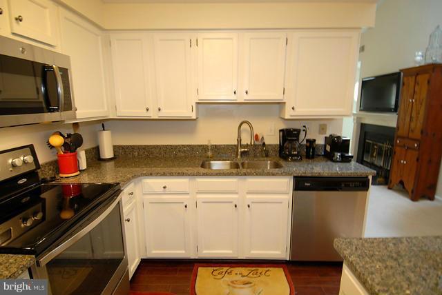 TREVOR HOUSE - Residential