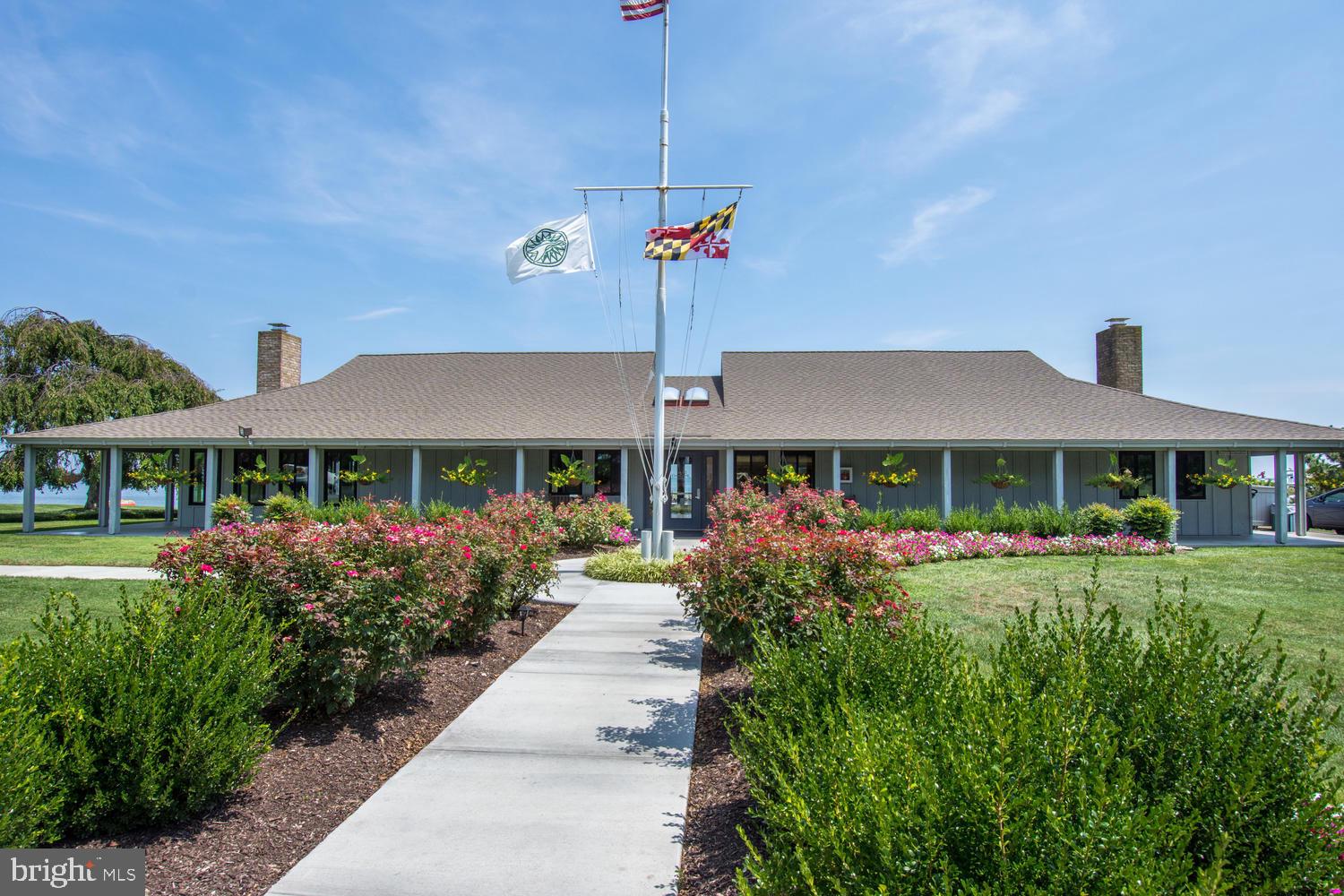 COVE CREEK CLUB - Residential