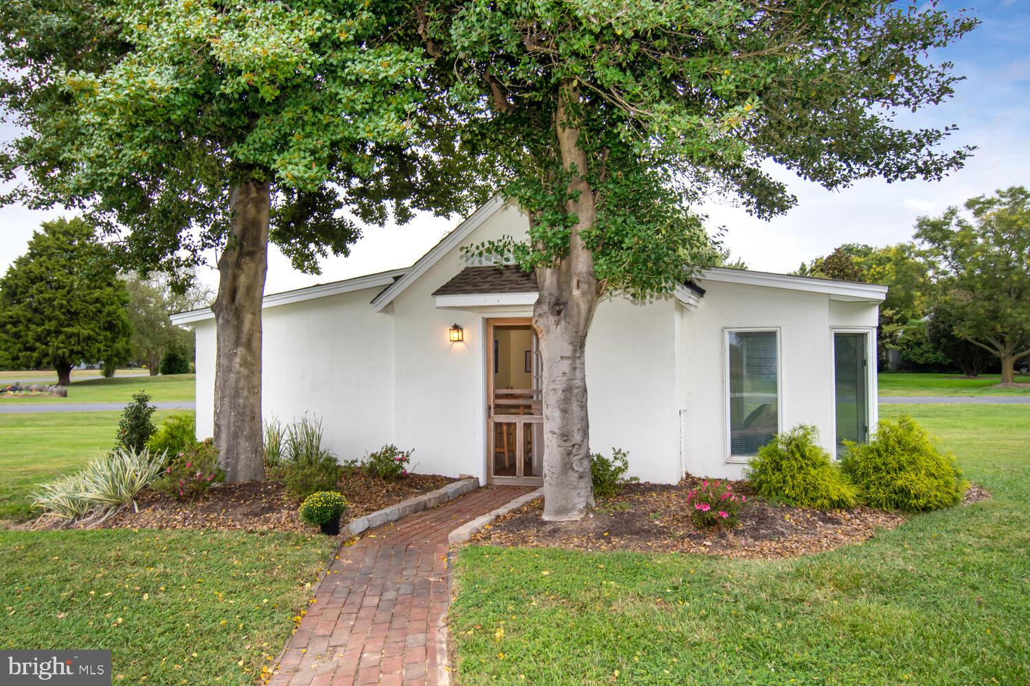 COVE CREEK CLUB - Residential