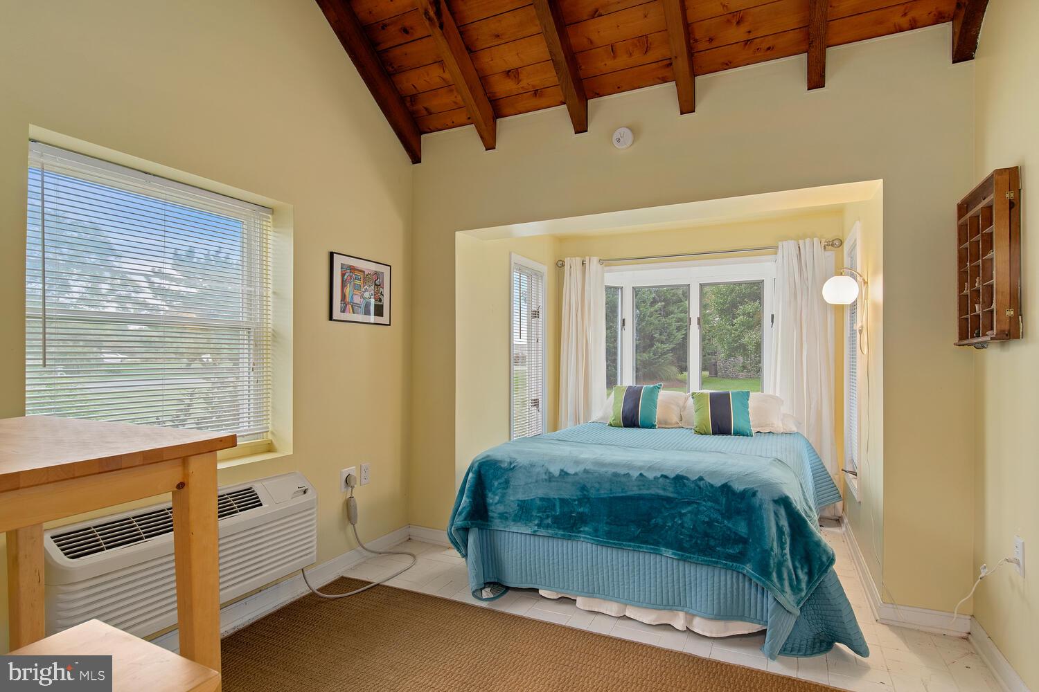 COVE CREEK CLUB - Residential