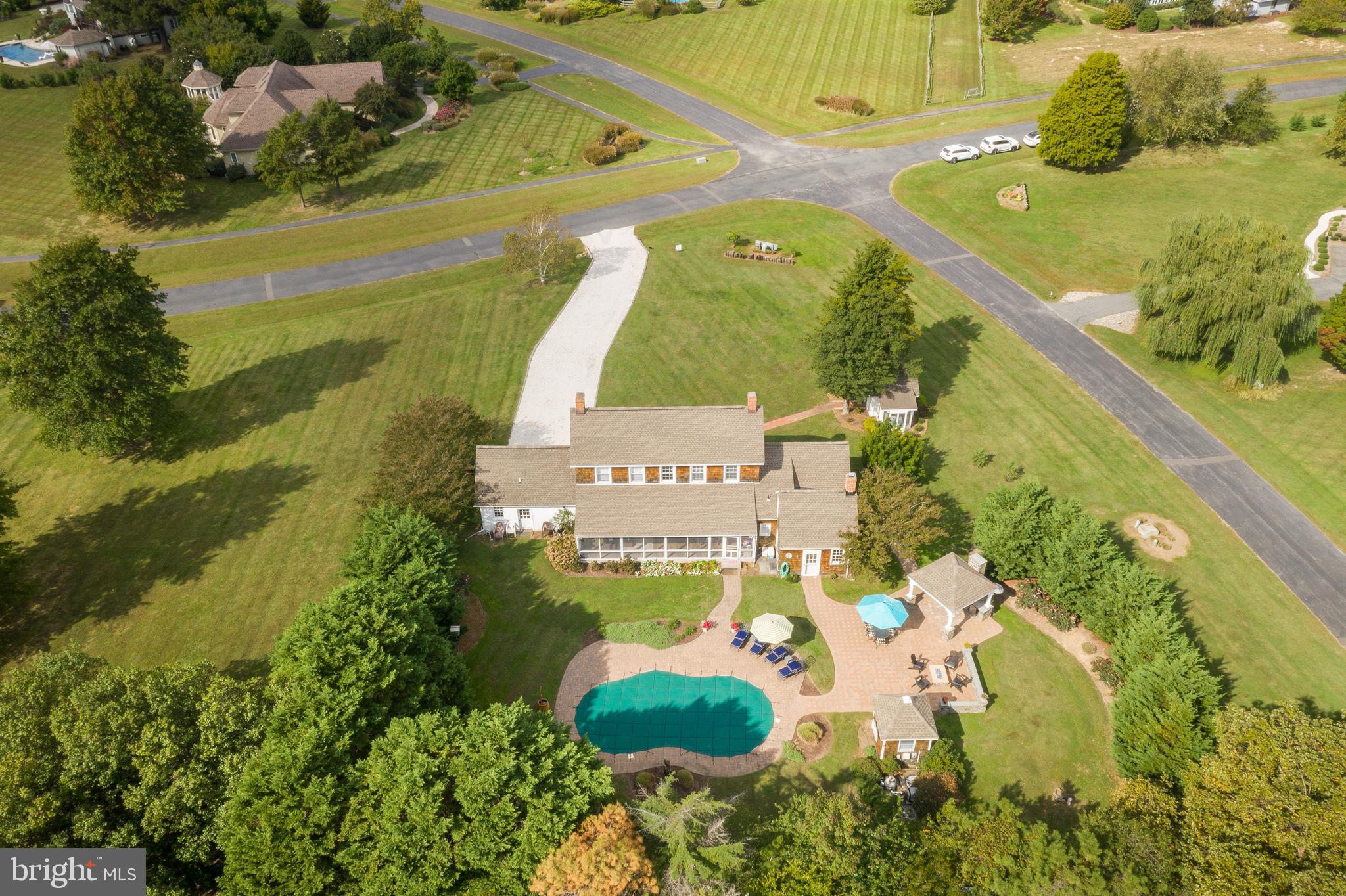 COVE CREEK CLUB - Residential